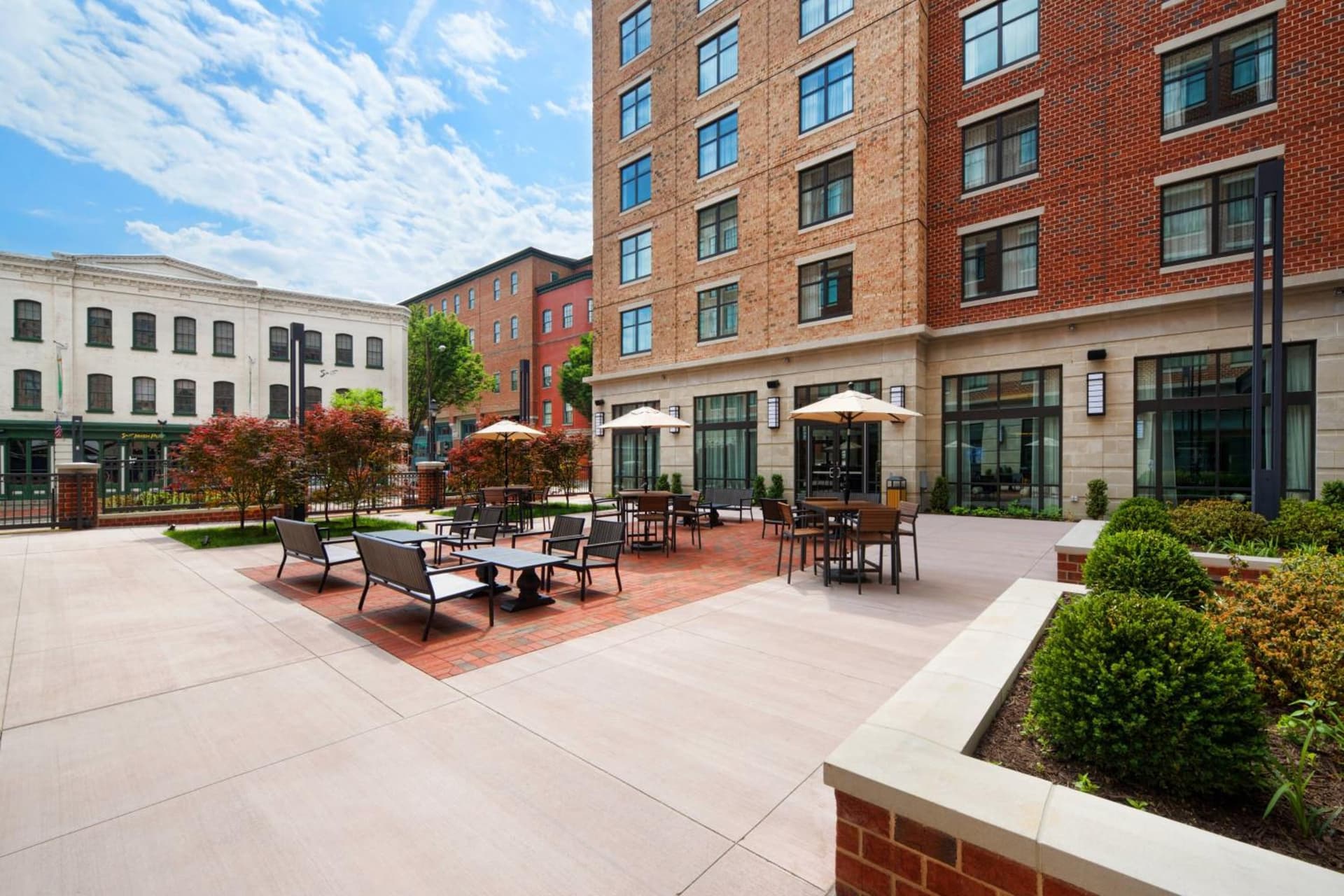 Courtyard by Marriott Richmond Downtown interior in Richmond, VA — gallery photo 2