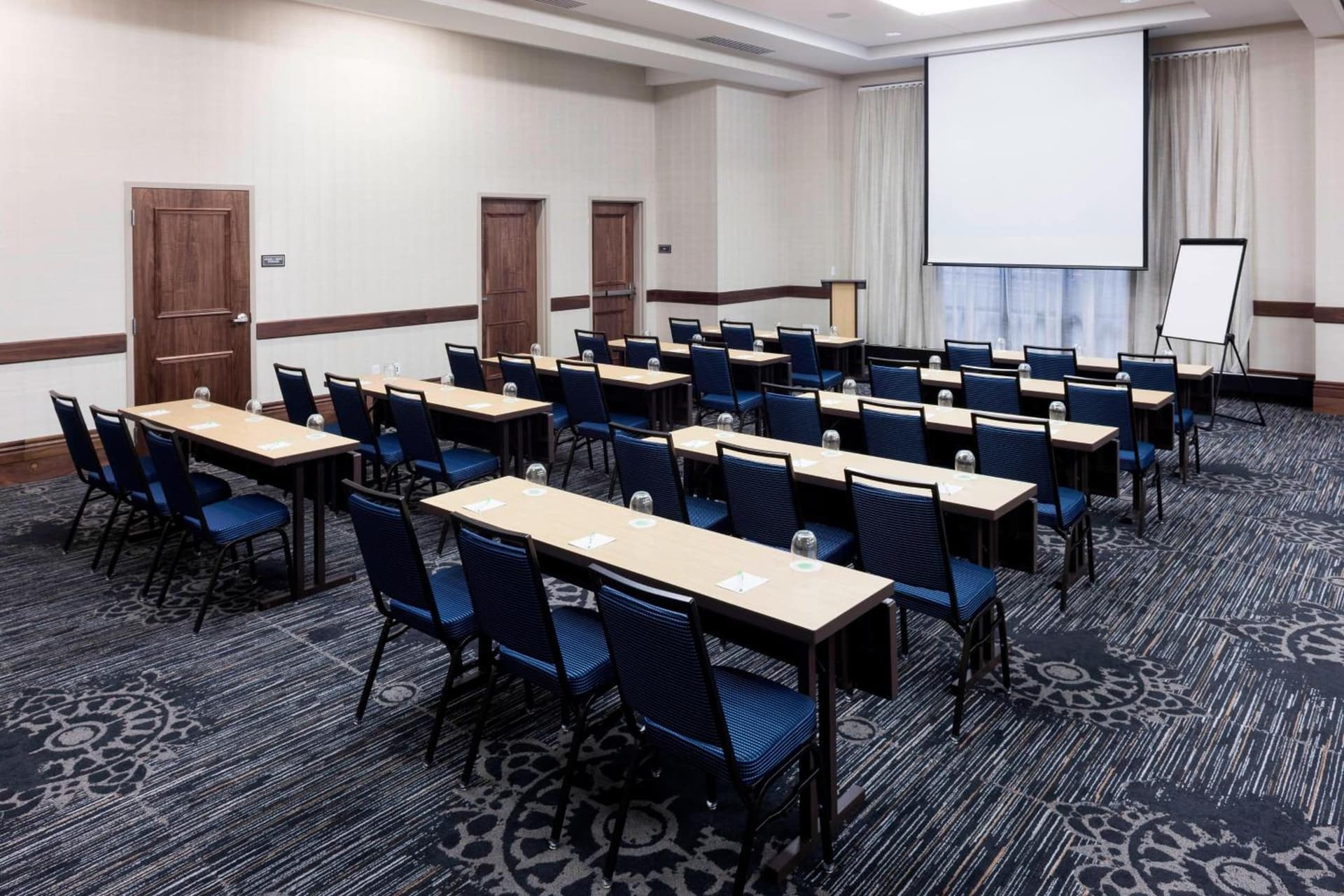 Courtyard by Marriott Richmond Downtown gallery photo in Richmond, VA — image 13