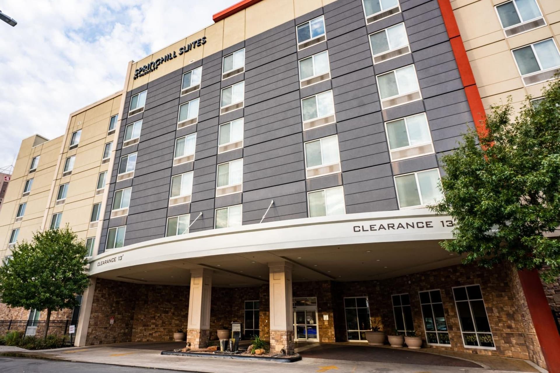 Springhill Suites by Marriott San Antonio Alamo Plaza/Convention Center property views in San Antonio, TX — gallery photo 3