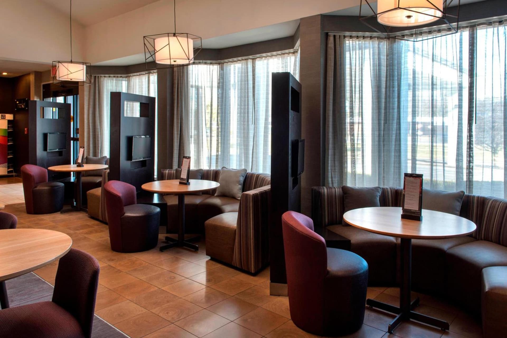 Courtyard by Marriott Poughkeepsie gallery photo in Poughkeepsie, NY — image 4