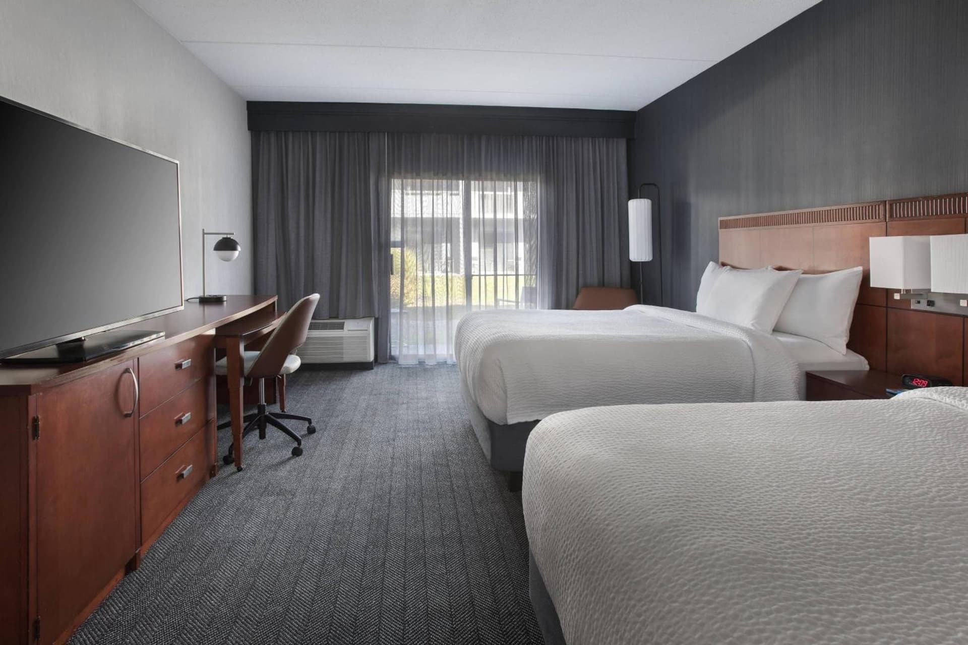 Courtyard by Marriott Poughkeepsie interior in Poughkeepsie, NY — gallery photo 2