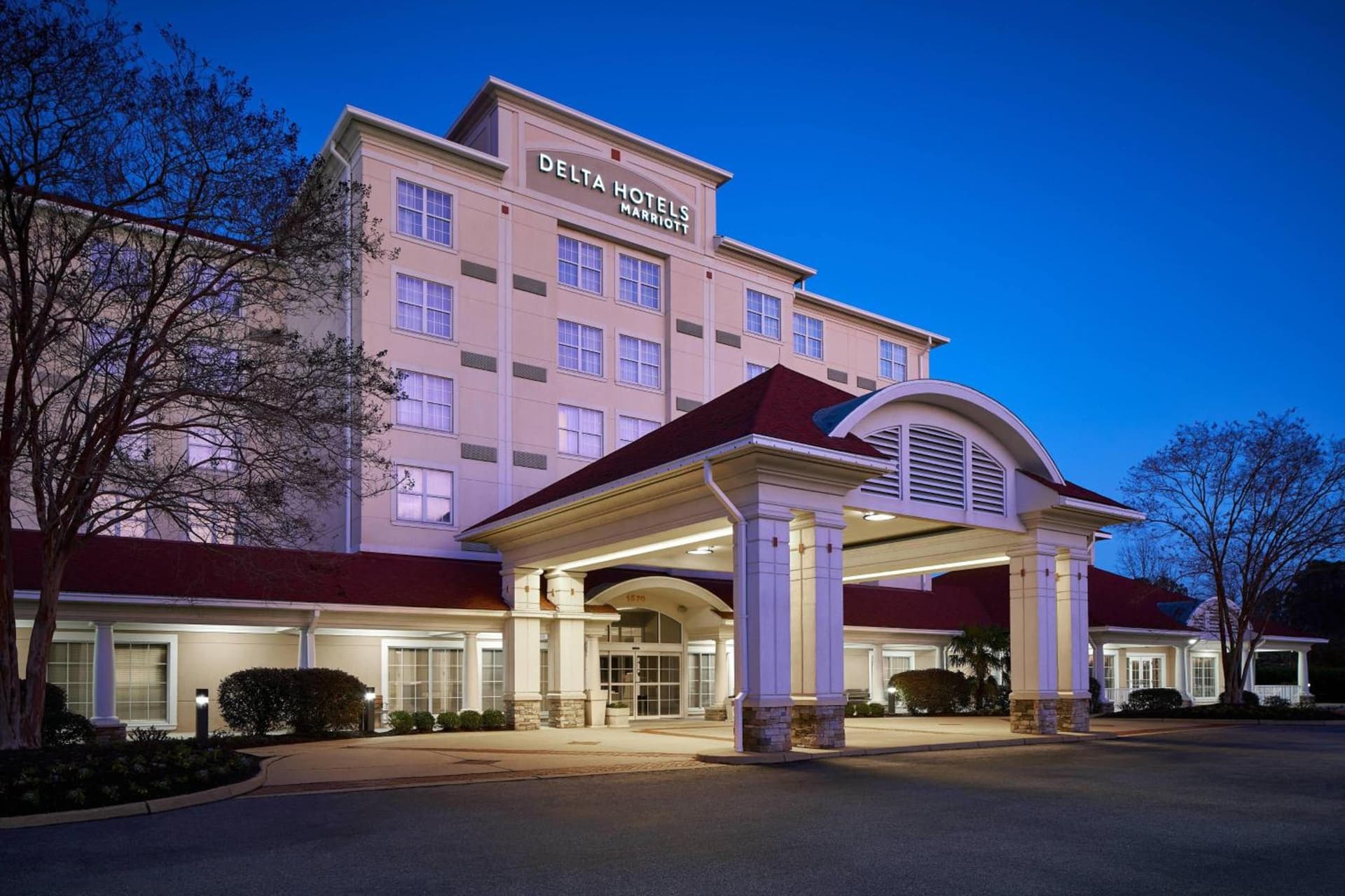 Delta Hotels by Marriott Norfolk Airport — hotel in Norfolk, Virginia