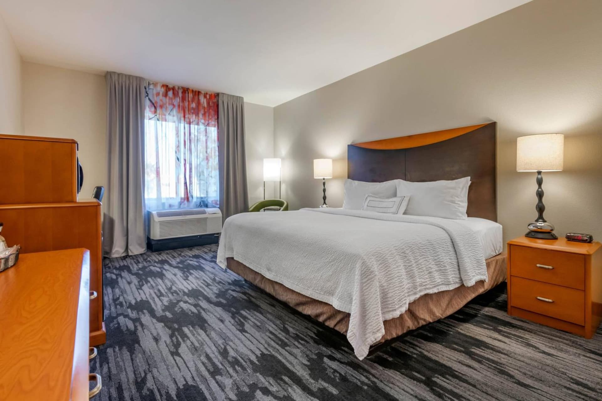 Fairfield Inn and Suites Holiday Tarpon Springs gallery photo in Holiday, FL — image 7