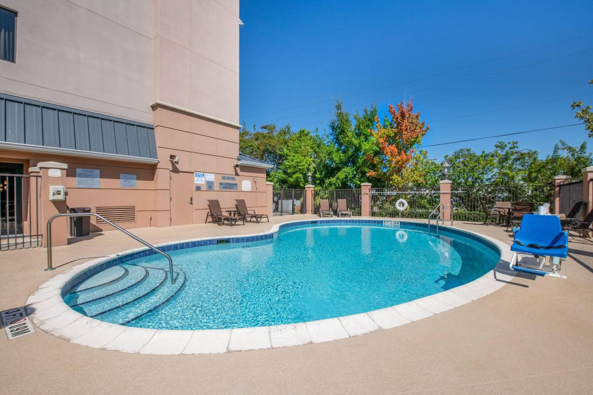 Fairfield Inn and Suites Holiday Tarpon Springs gallery photo in Holiday, FL — image 17