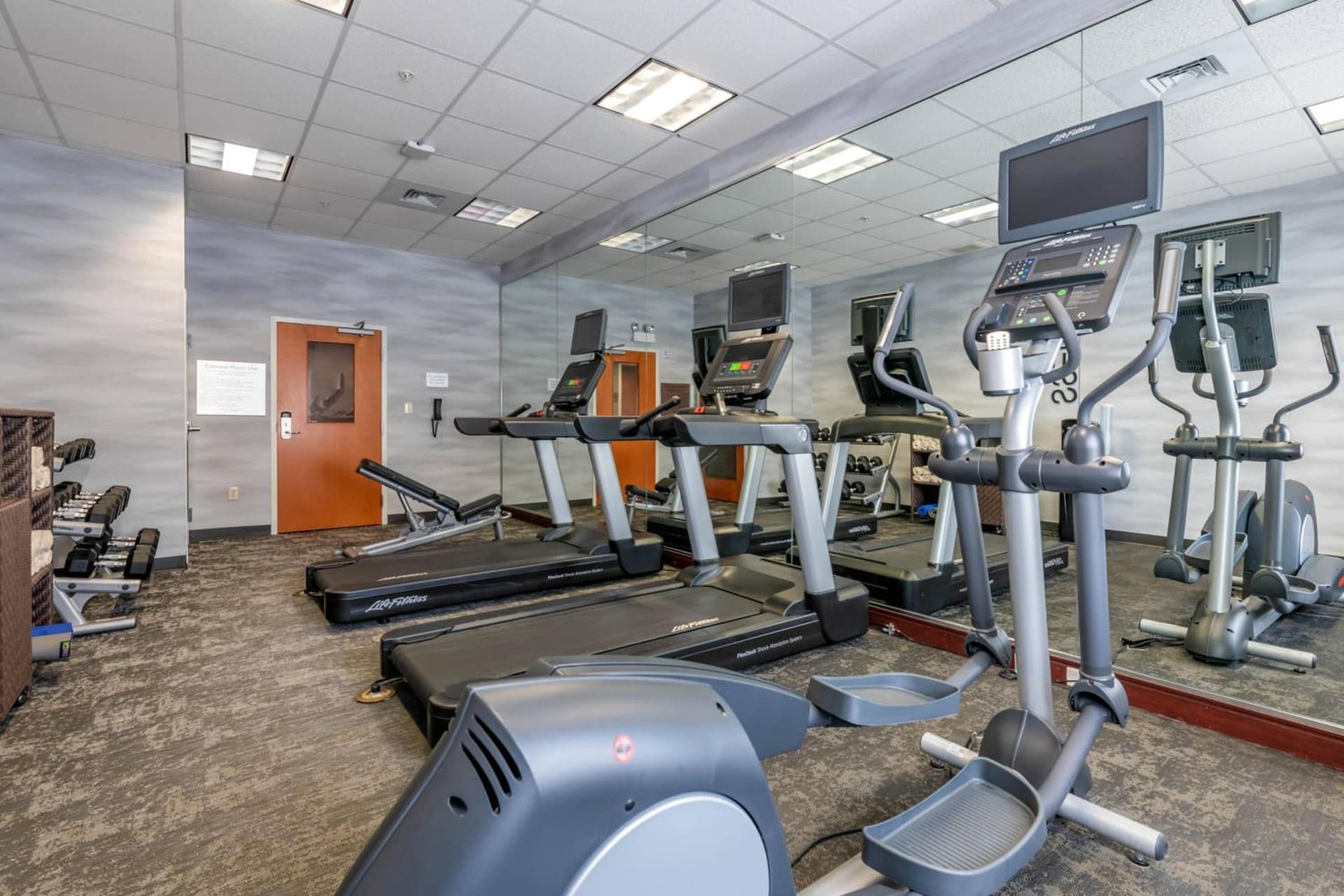 Fairfield Inn and Suites Holiday Tarpon Springs gallery photo in Holiday, FL — image 18