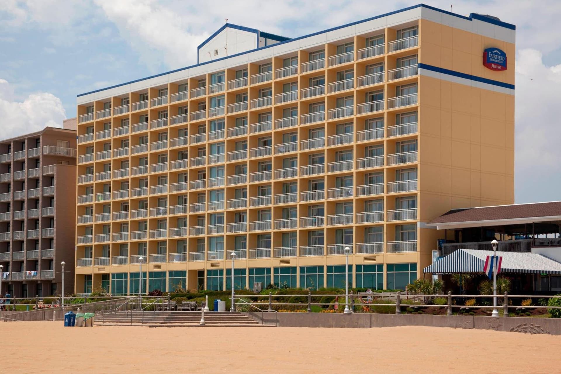 Fairfield Inn & Suites by Marriott Virginia Beach Oceanfront interior in Virginia Beach, VA — gallery photo 2