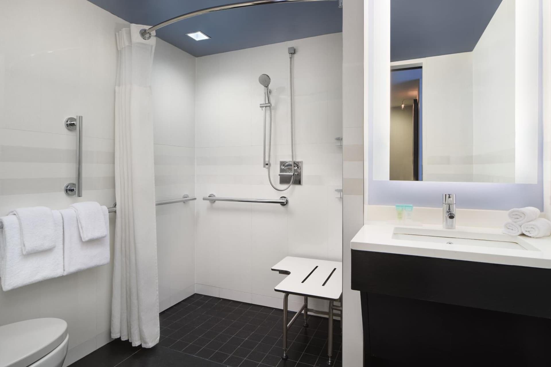 Residence Inn by Marriott New York Manhattan/Central Park gallery photo in New York, NY — image 31