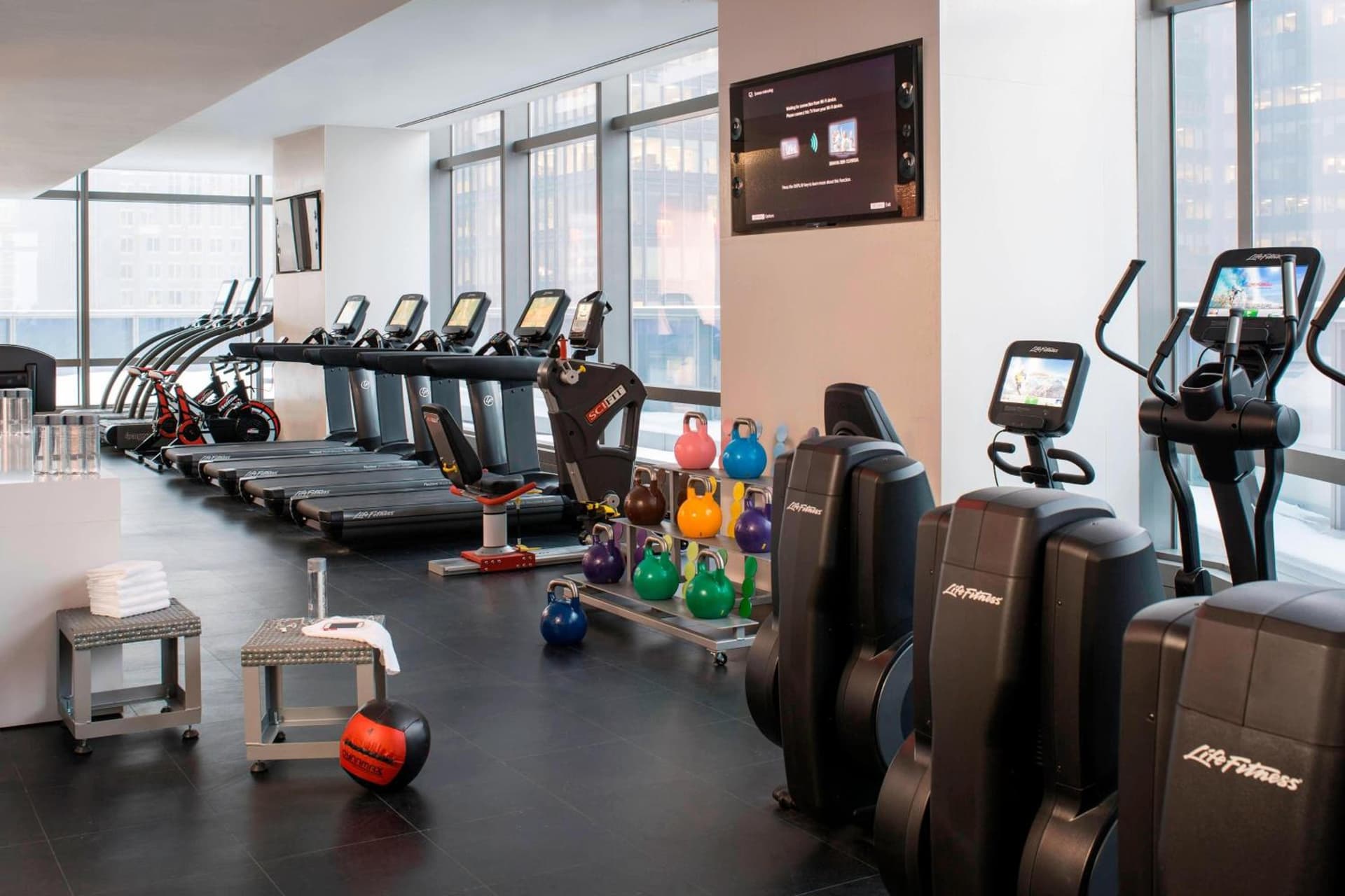 Residence Inn by Marriott New York Manhattan/Central Park gallery photo in New York, NY — image 25