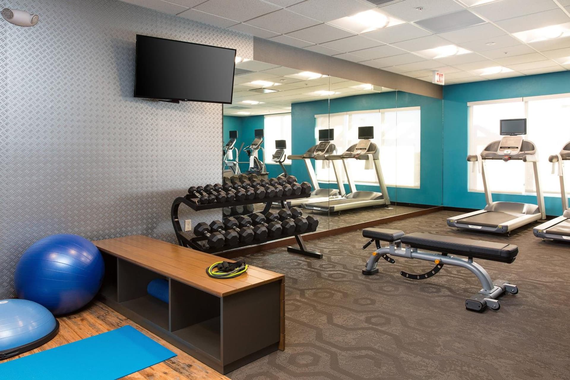 Fairfield Inn & Suites by Marriott Sacramento Folsom gallery photo in Folsom, CA — image 6