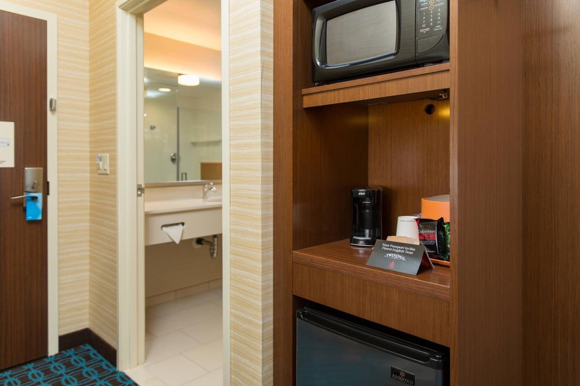 Fairfield Inn & Suites by Marriott Sacramento Folsom gallery photo in Folsom, CA — image 13