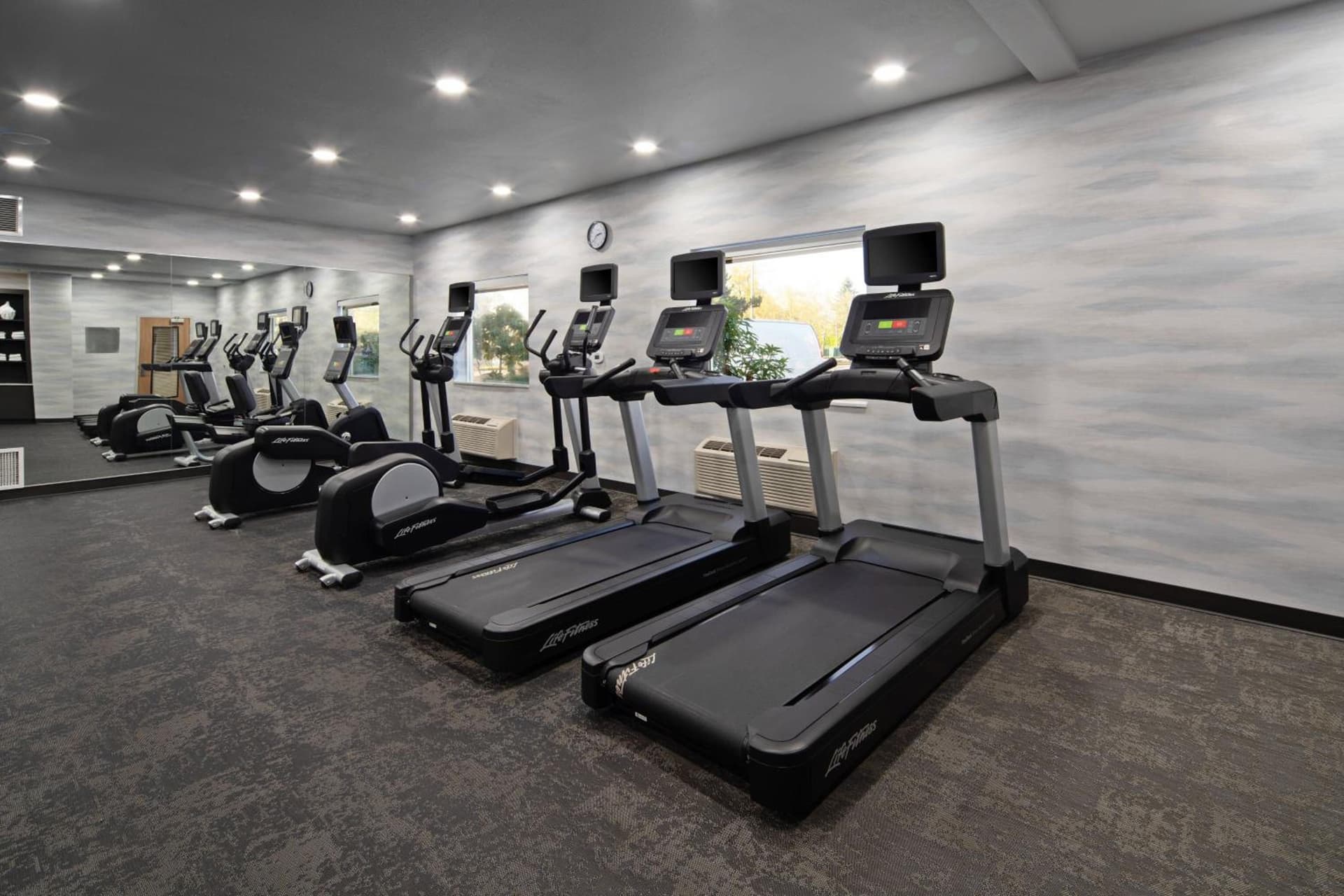 Fairfield by Marriott Inn & Suites Seattle Sea-Tac Airport gallery photo in SeaTac, WA — image 9