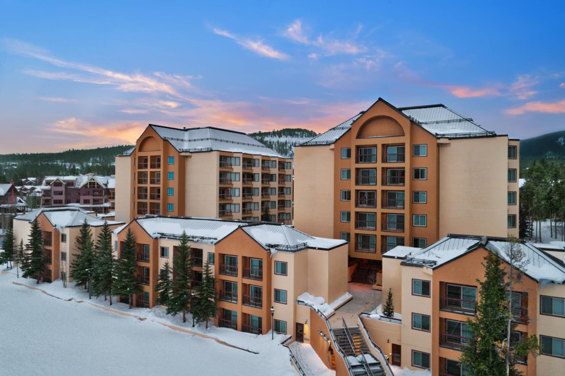Marriott's Mountain Valley Lodge at Breckenridge interior in Breckenridge, CO — gallery photo 2