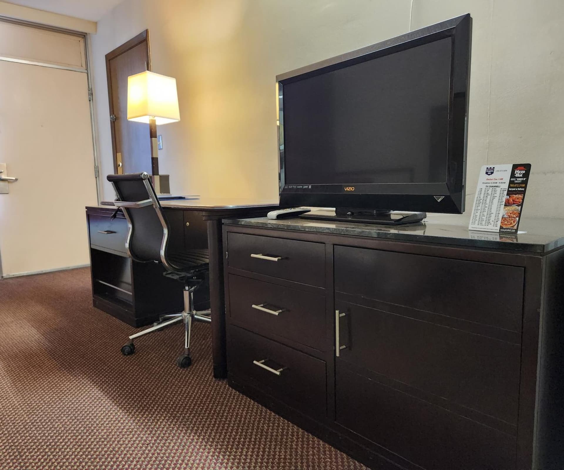 Travelodge by Wyndham Oakley property views in Oakley, KS — gallery photo 3