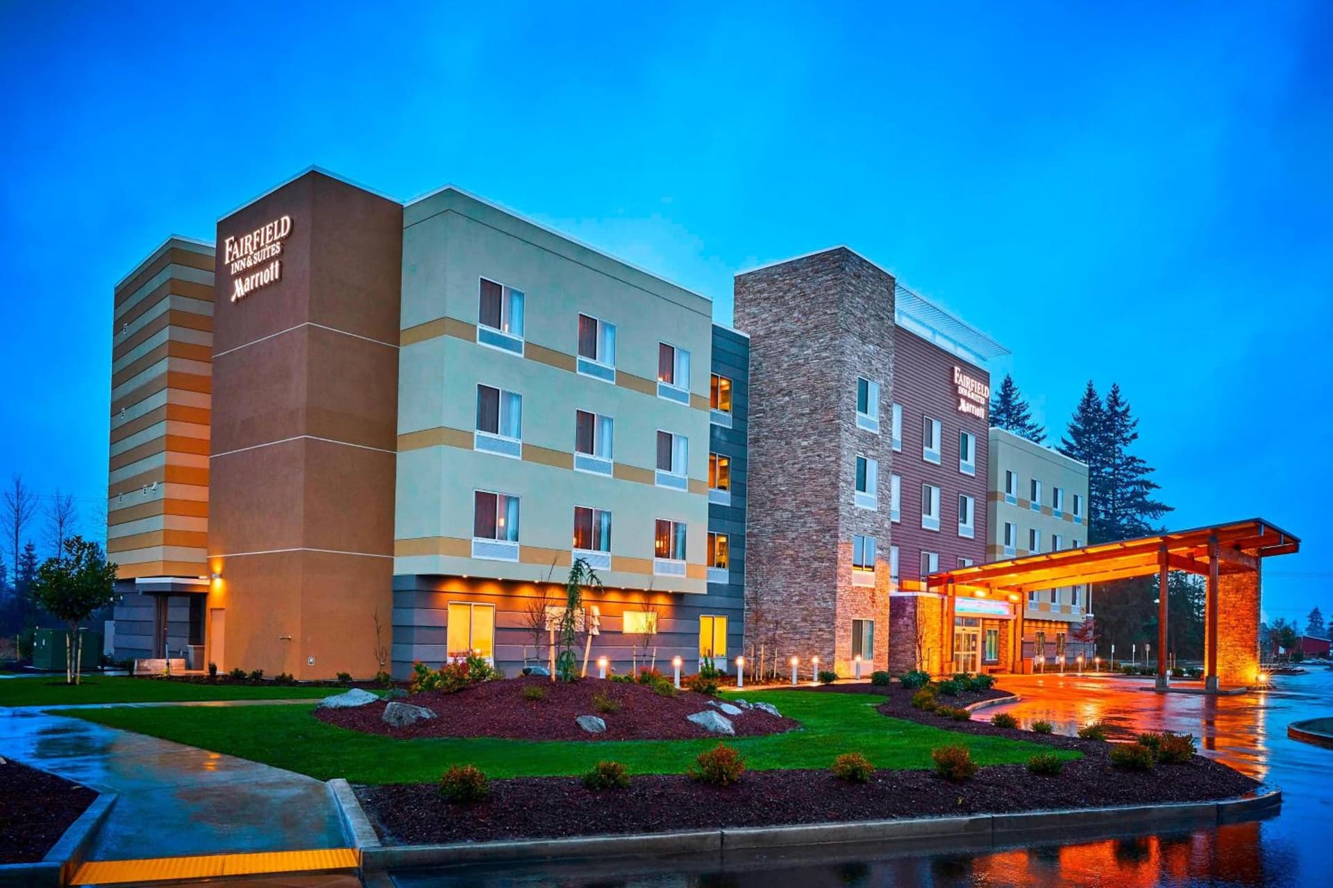 Fairfield Inn & Suites by Marriott Grand Mound Centralia featured exterior or lobby in Centralia, WA — similar hotel