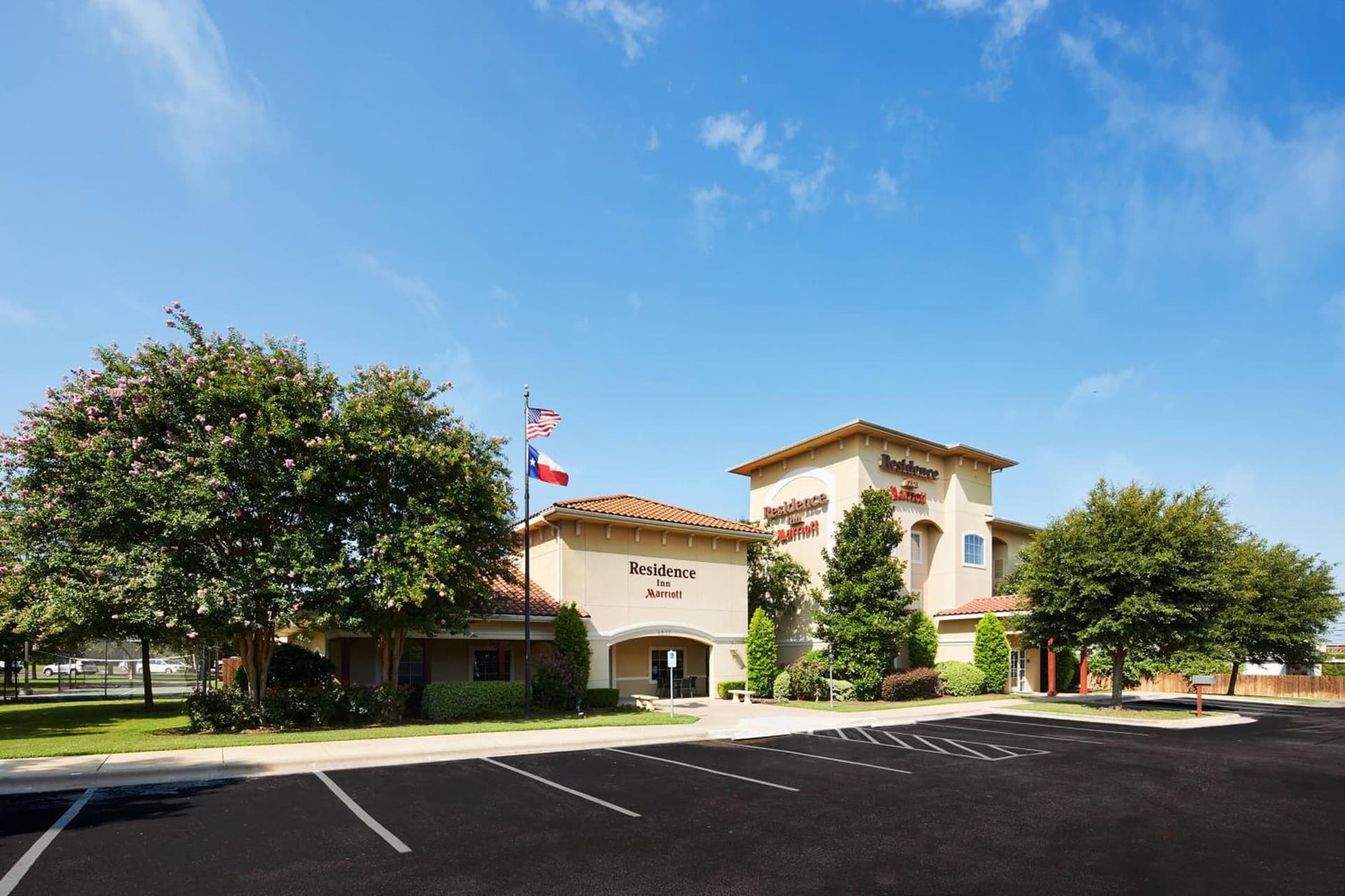 Residence Inn Temple interior in Temple, TX — gallery photo 2