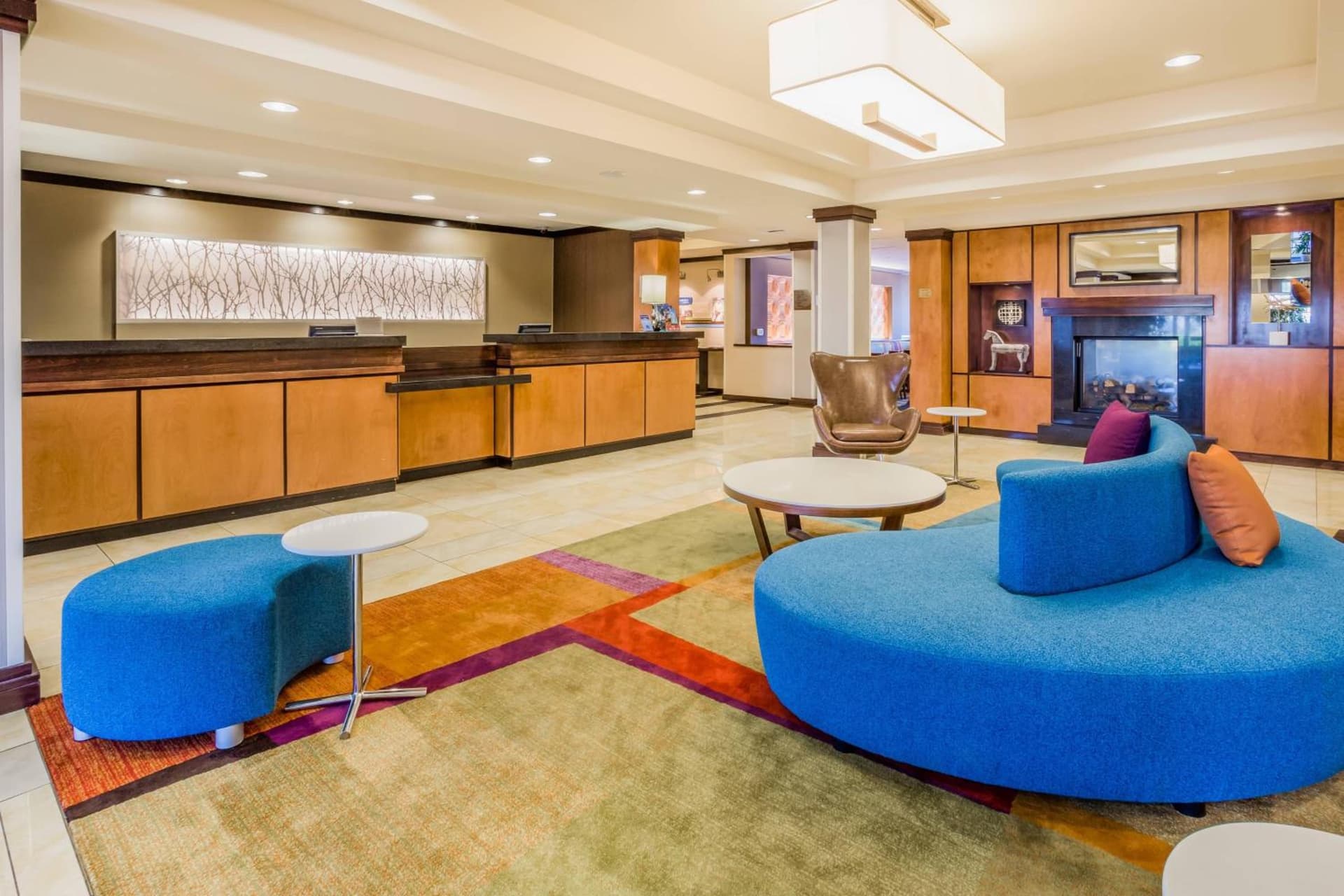 Fairfield Inn and Suites Turlock interior in Turlock, CA — gallery photo 2