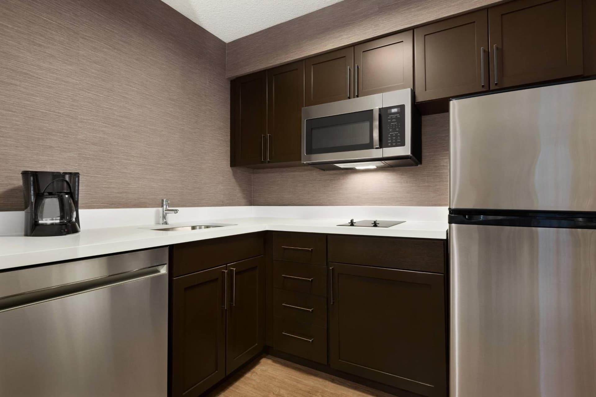 Residence Inn by Marriott Salem gallery photo in Salem, OR — image 9