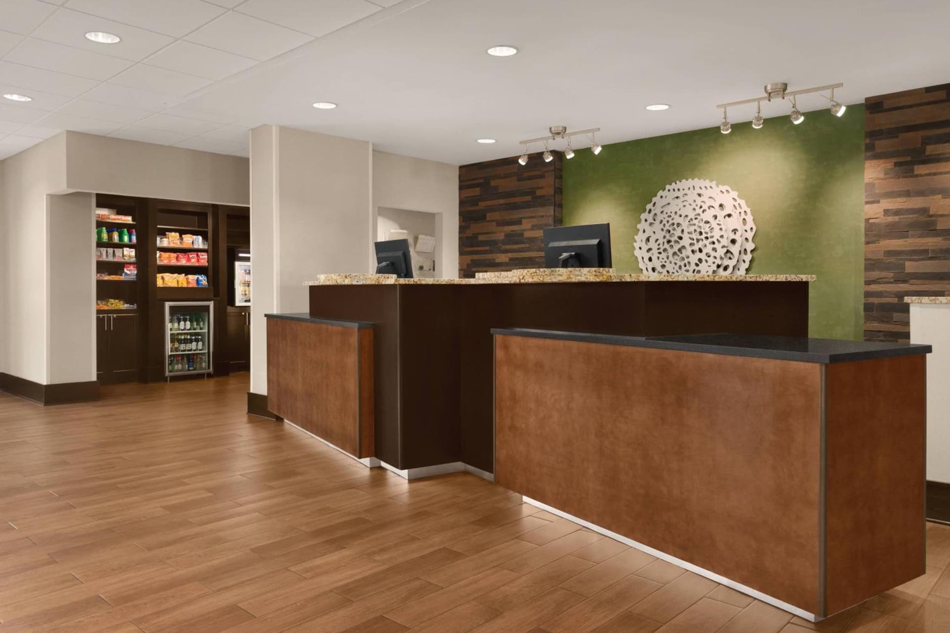Fairfield Inn & Suites by Marriott Tupelo property views in Tupelo, MS — gallery photo 3