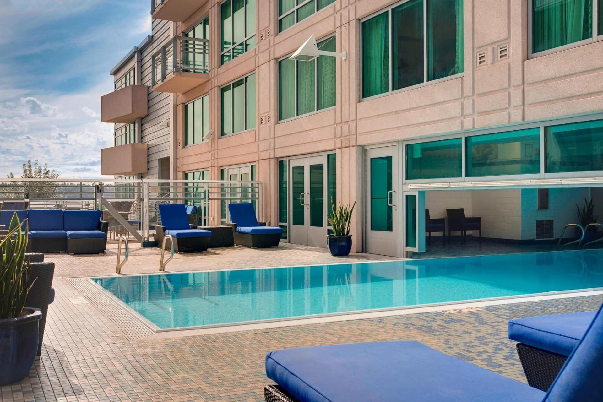 Seattle Marriott Waterfront property views in Seattle, WA — gallery photo 3