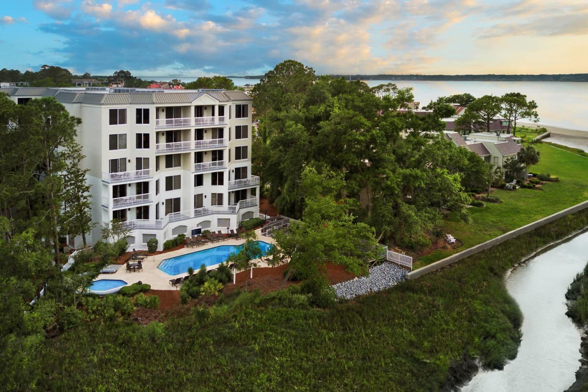 Marriott's Harbour Club interior in Hilton Head Island, SC — gallery photo 2