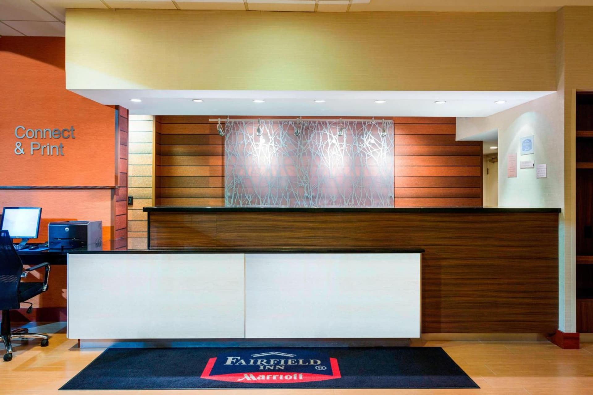 Fairfield Inn by Marriott Laurel interior in Laurel, MD — gallery photo 2