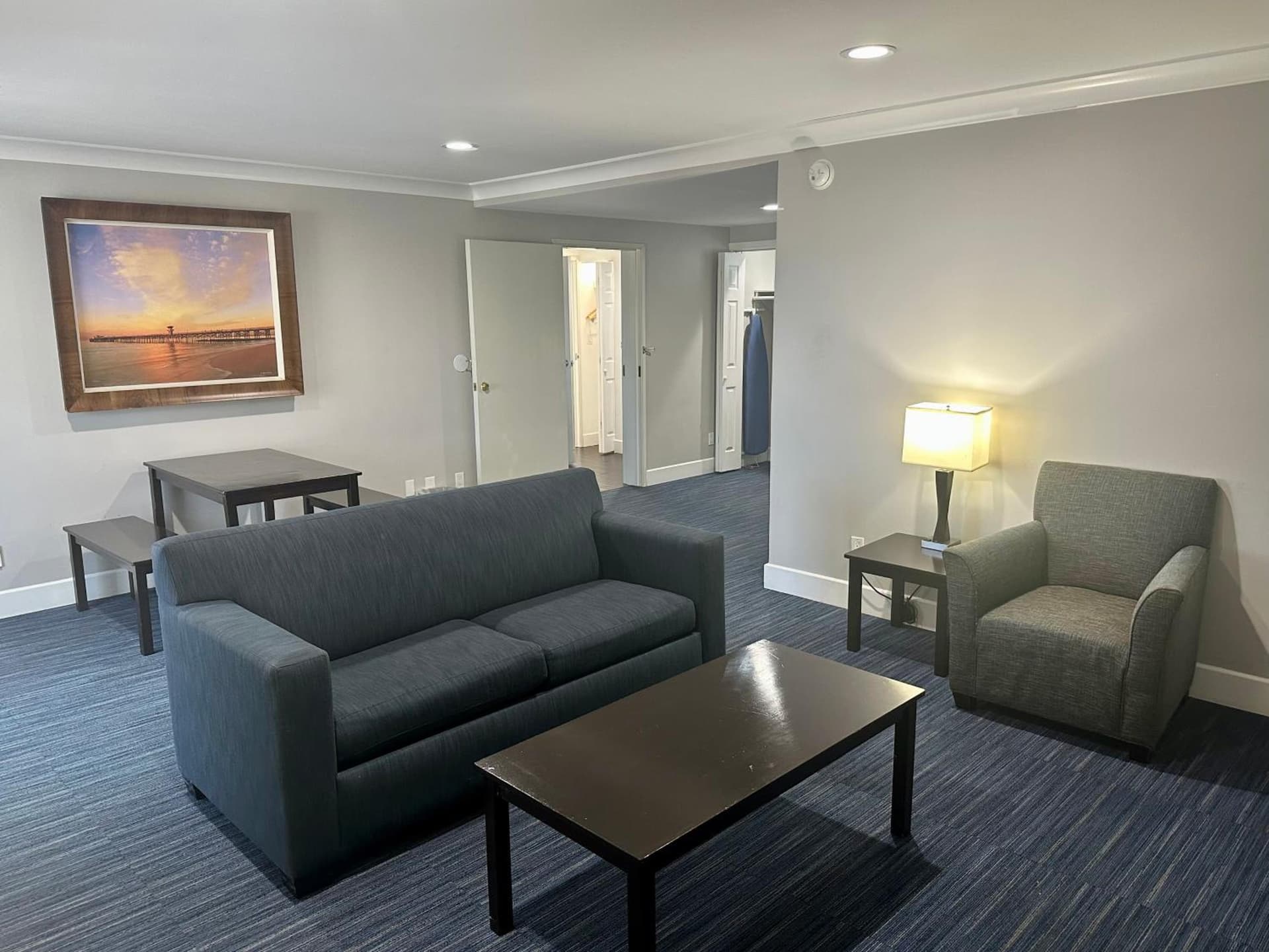 The Pacific Inn gallery photo in Seal Beach, CA — image 94