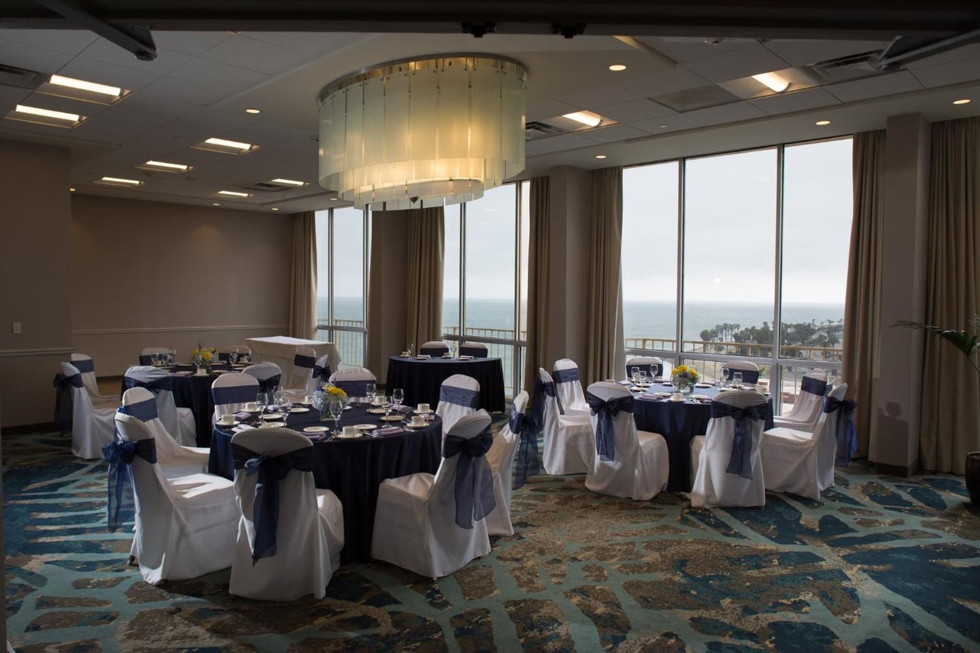 Crowne Plaza Ventura Beach by IHG gallery photo in Ventura, CA — image 127