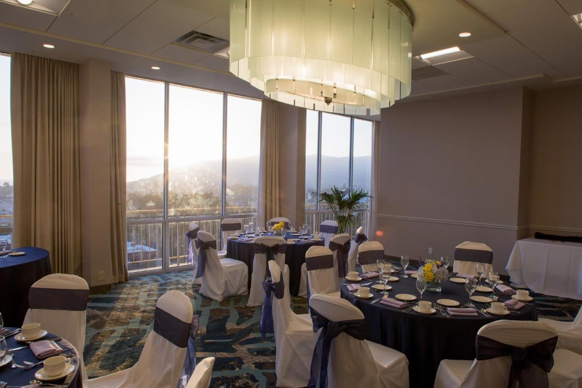 Crowne Plaza Ventura Beach by IHG gallery photo in Ventura, CA — image 96