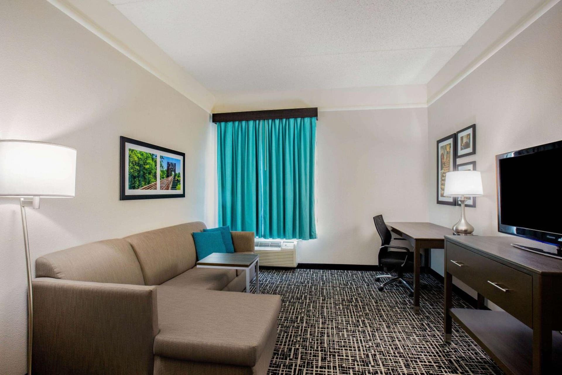 La Quinta by Wyndham Mission at West McAllen gallery photo in Mission, TX — image 7