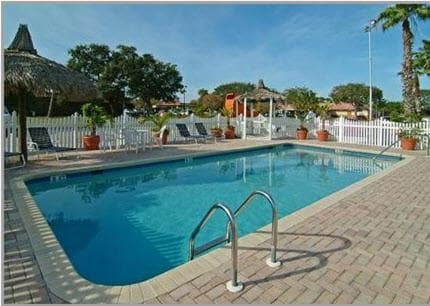 Americas Best Value Inn Bradenton-Sarasota interior in Bradenton, FL — gallery photo 2