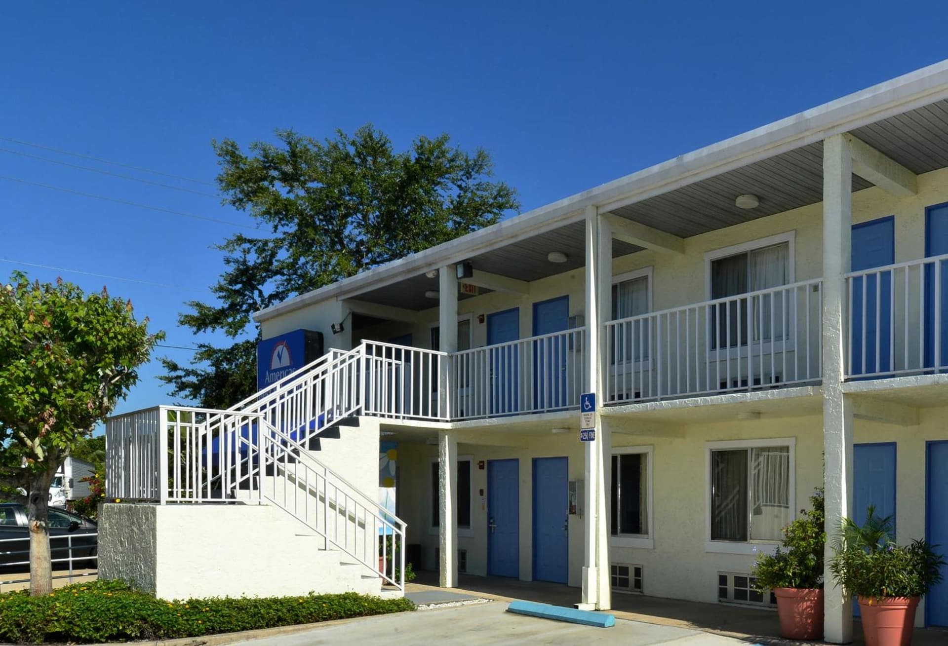 Americas Best Value Inn Bradenton-Sarasota gallery photo in Bradenton, FL — image 4