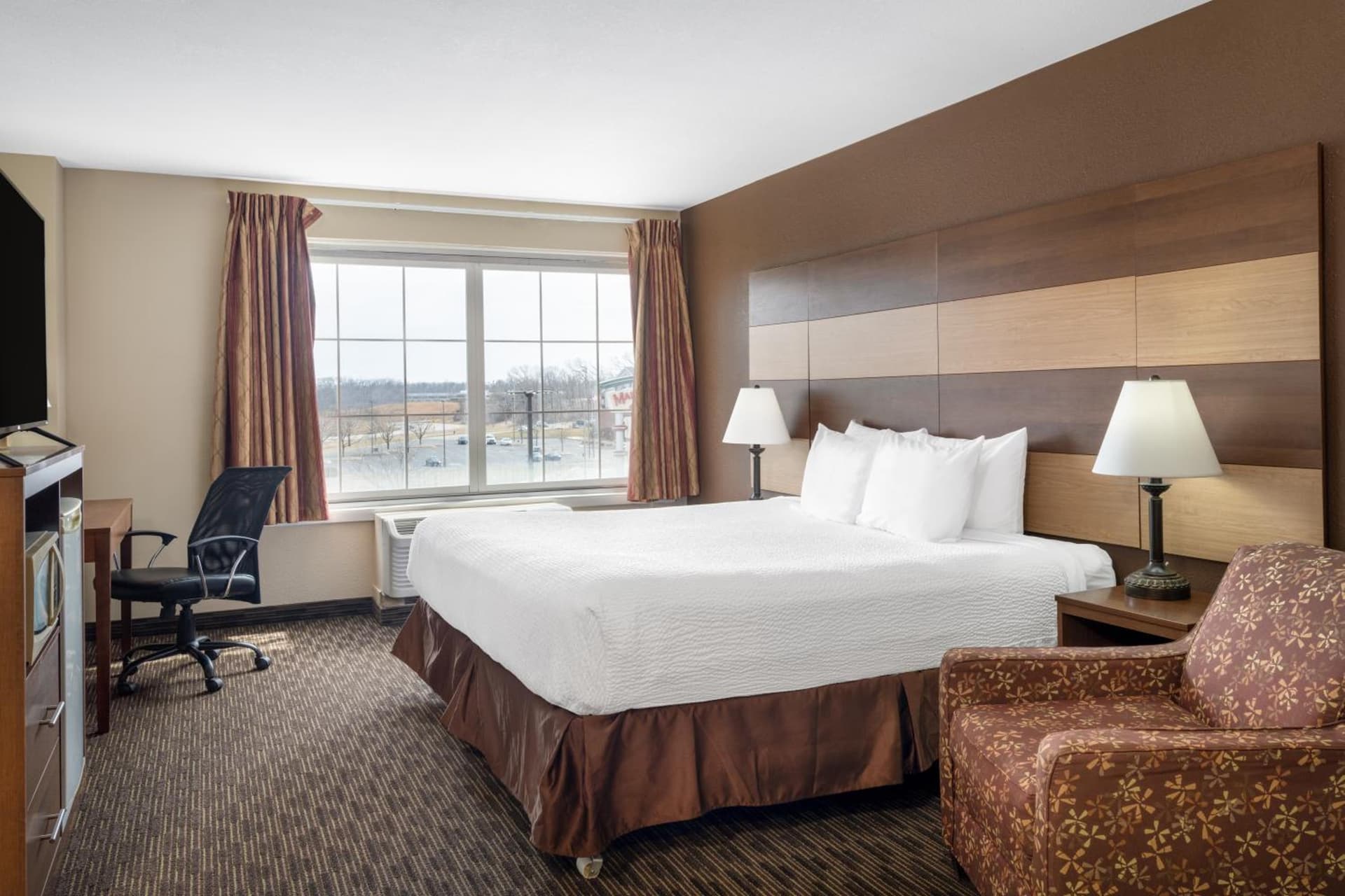 AmericInn by Wyndham Cedar Rapids North gallery photo in Cedar Rapids, IA — image 45