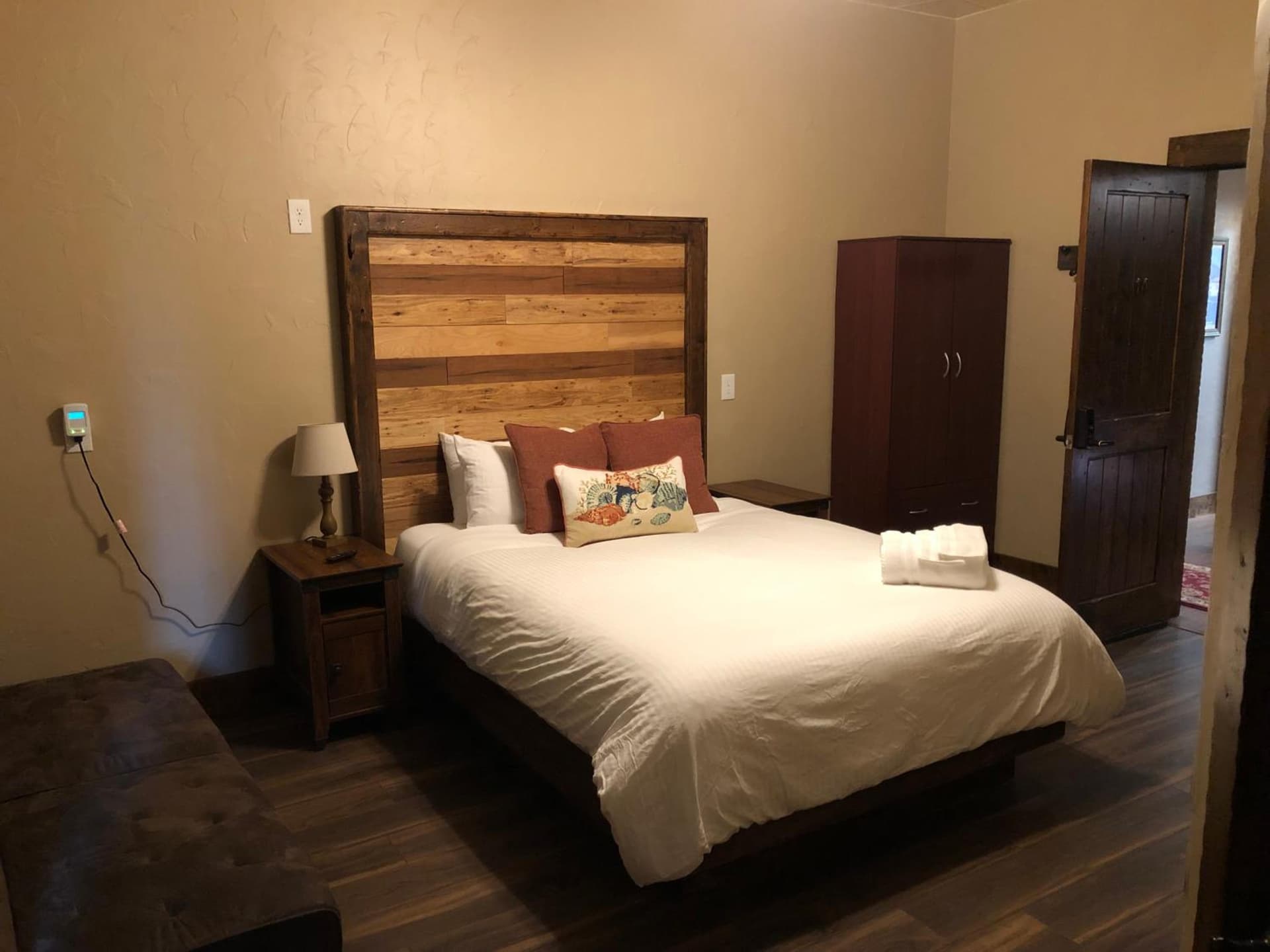 Zion Cliff Lodge property views in Hildale, UT — gallery photo 3