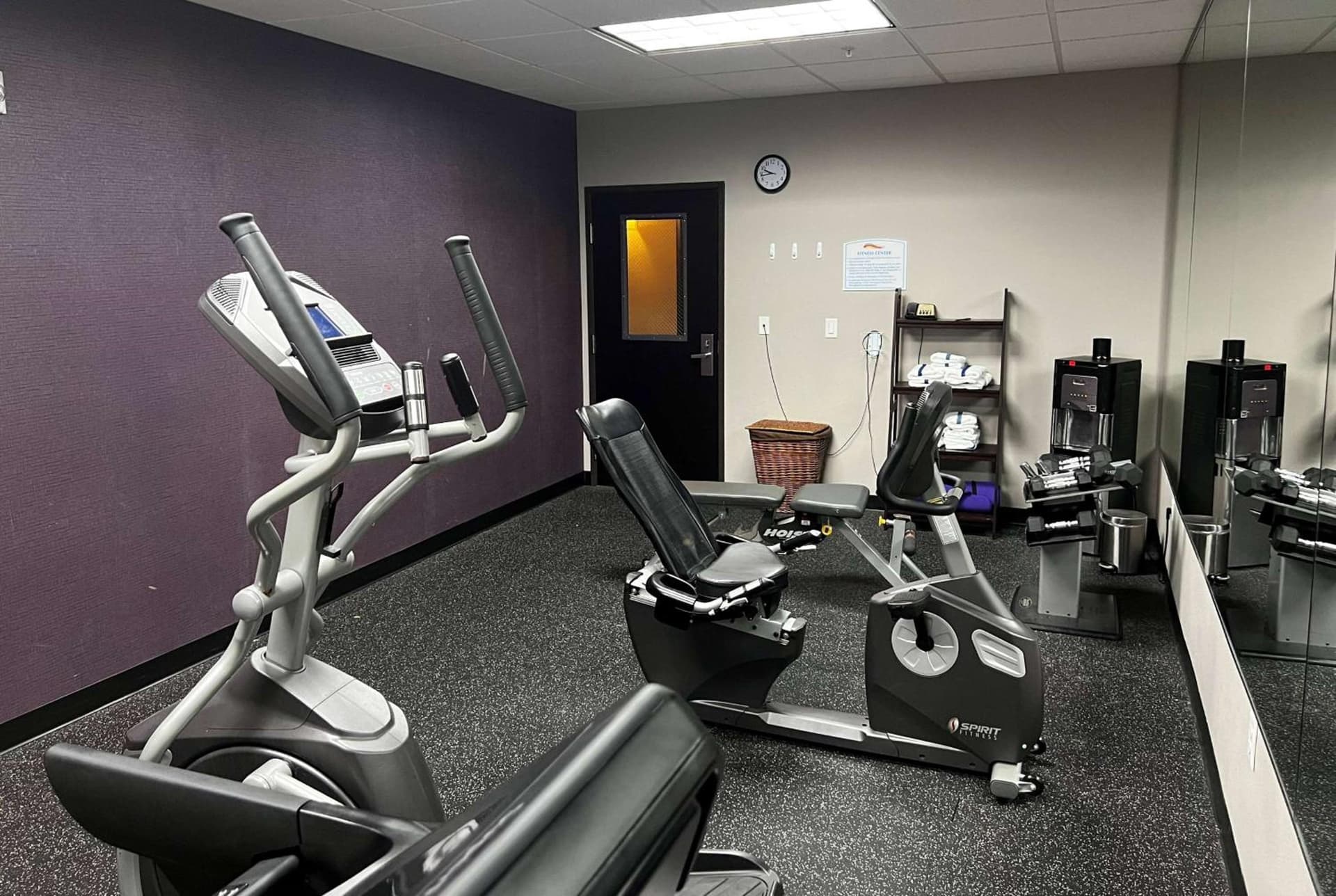 Baymont by Wyndham College Station gallery photo in College Station, TX — image 15