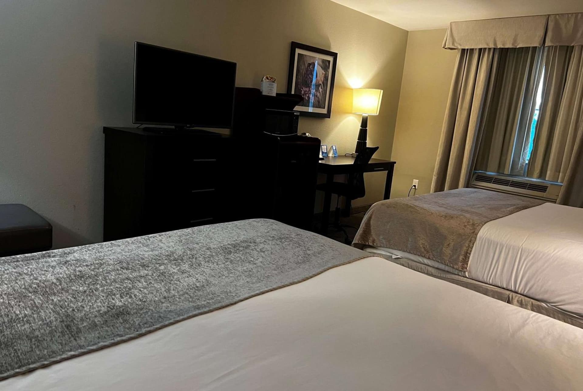 Baymont by Wyndham College Station gallery photo in College Station, TX — image 11