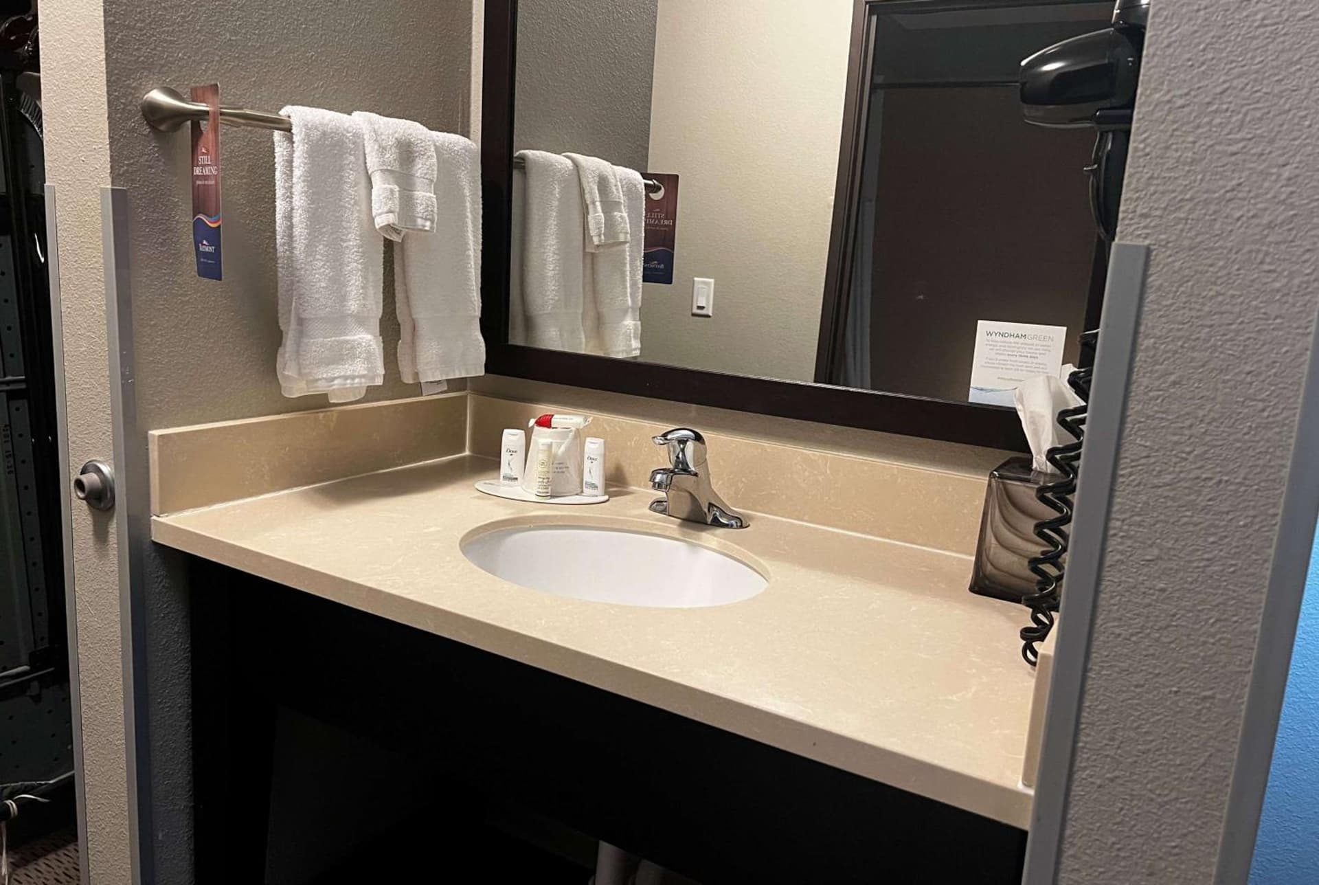 Baymont by Wyndham College Station gallery photo in College Station, TX — image 31