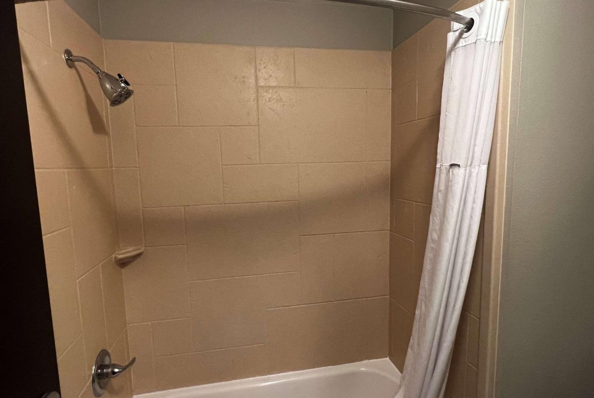 Baymont by Wyndham College Station gallery photo in College Station, TX — image 18