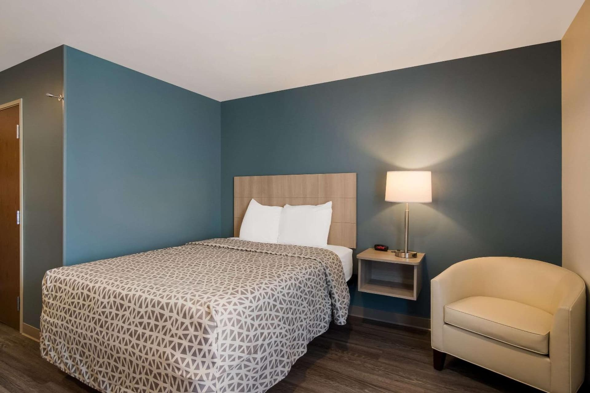 WoodSpring Suites Grand Rapids Kentwood gallery photo in Grand Rapids, MI — image 11