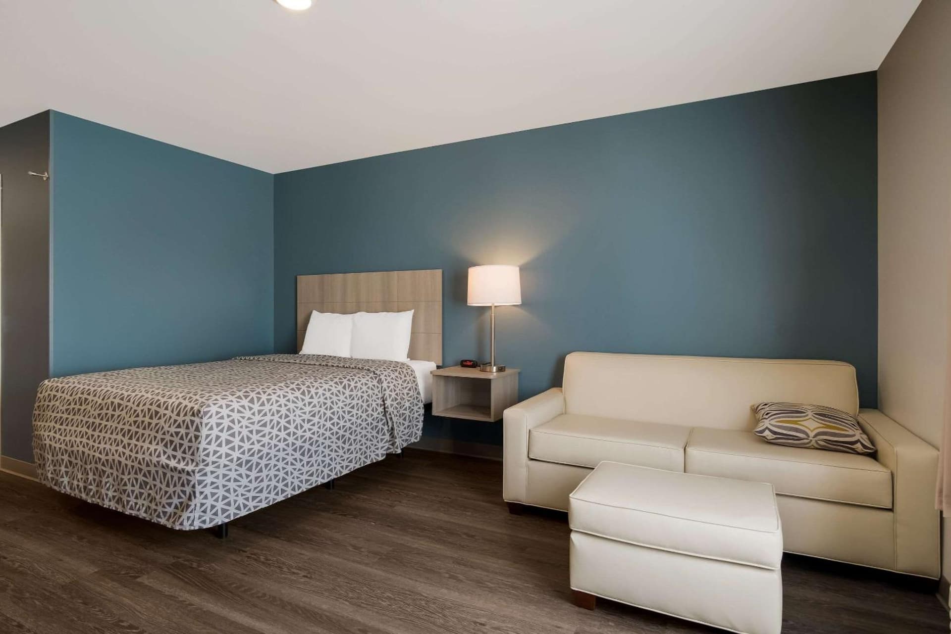 WoodSpring Suites Grand Rapids Kentwood gallery photo in Grand Rapids, MI — image 13