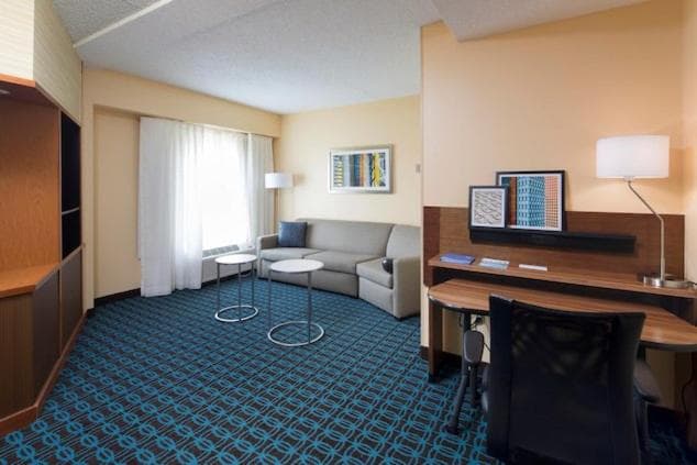 Fairfield Inn & Suites by Marriott Newark Liberty International Airport gallery photo in Newark, NJ — image 12