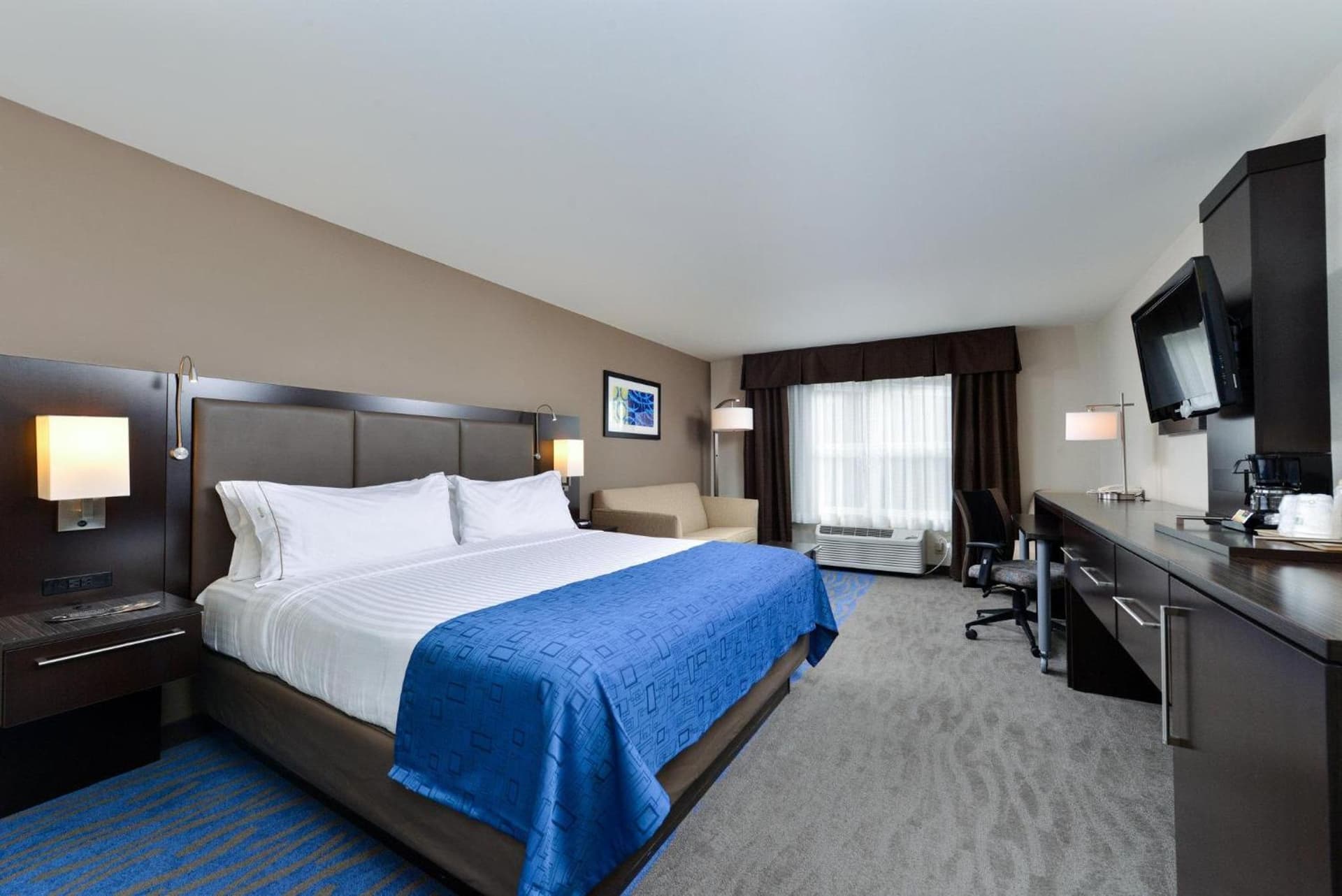 Holiday Inn Express Hotel & Suites St. Louis West-O'Fallon by IHG property views in O'Fallon, MO — gallery photo 3