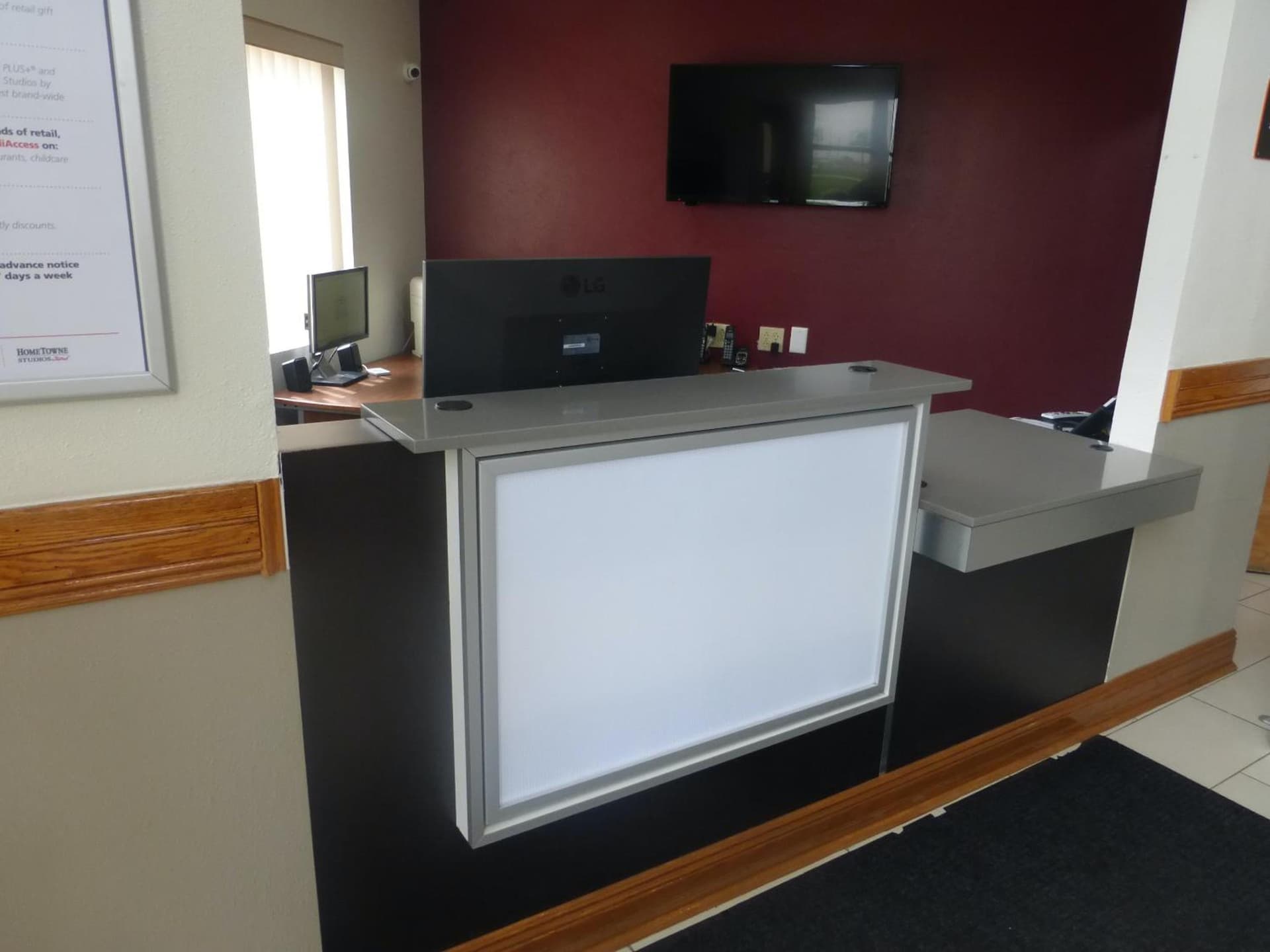 Red Roof Inn Greencastle South - Cloverdale interior in Cloverdale, IN — gallery photo 2