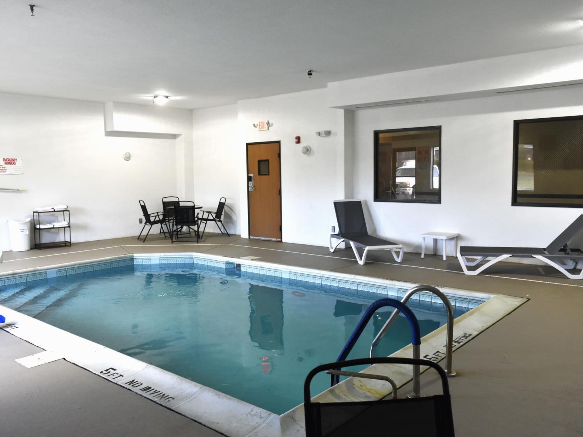 Quality Inn & Suites Brooks Louisville South property views in Brooks, KY — gallery photo 3