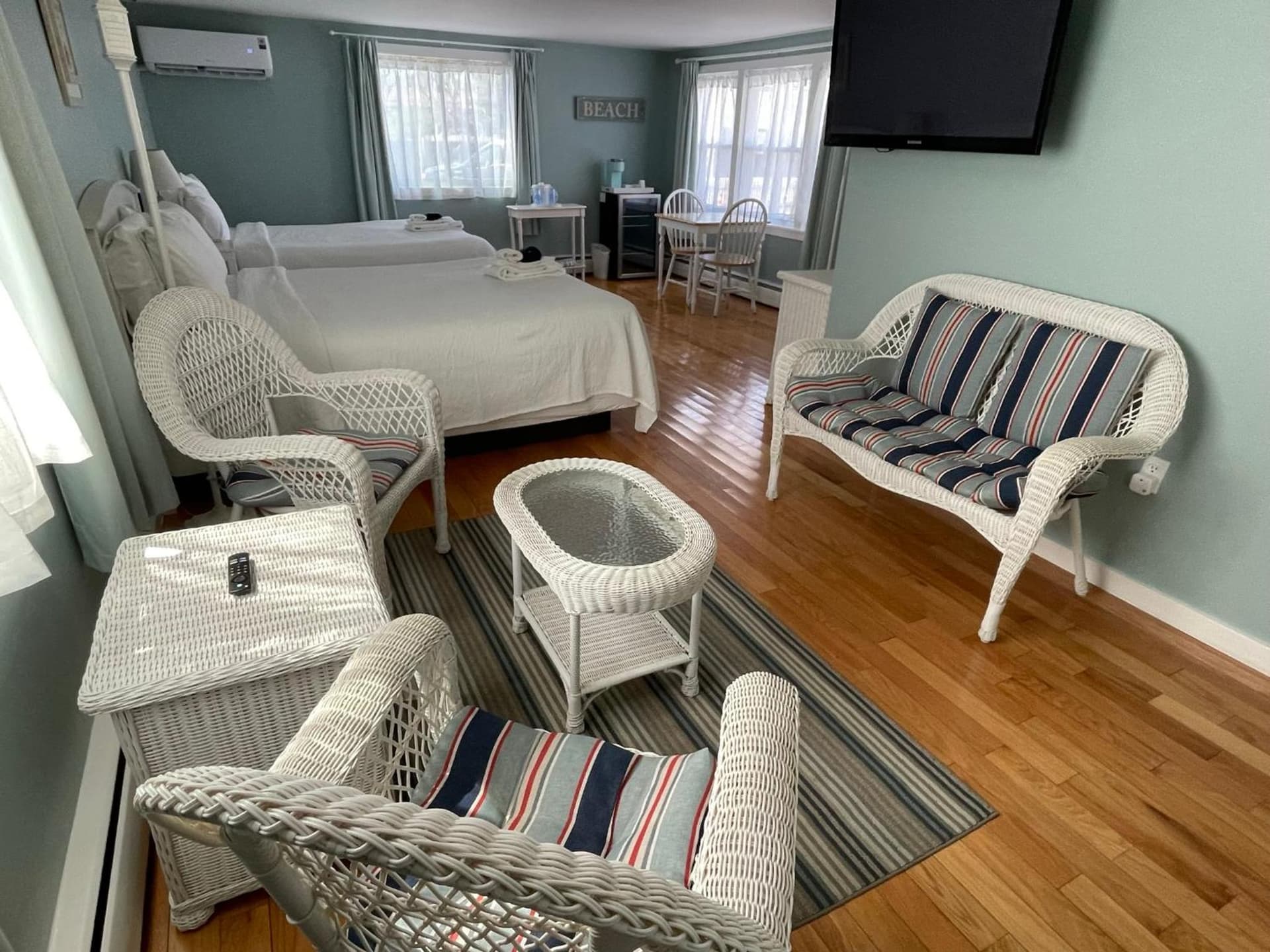The Escape Inn gallery photo in South Yarmouth, MA — image 32
