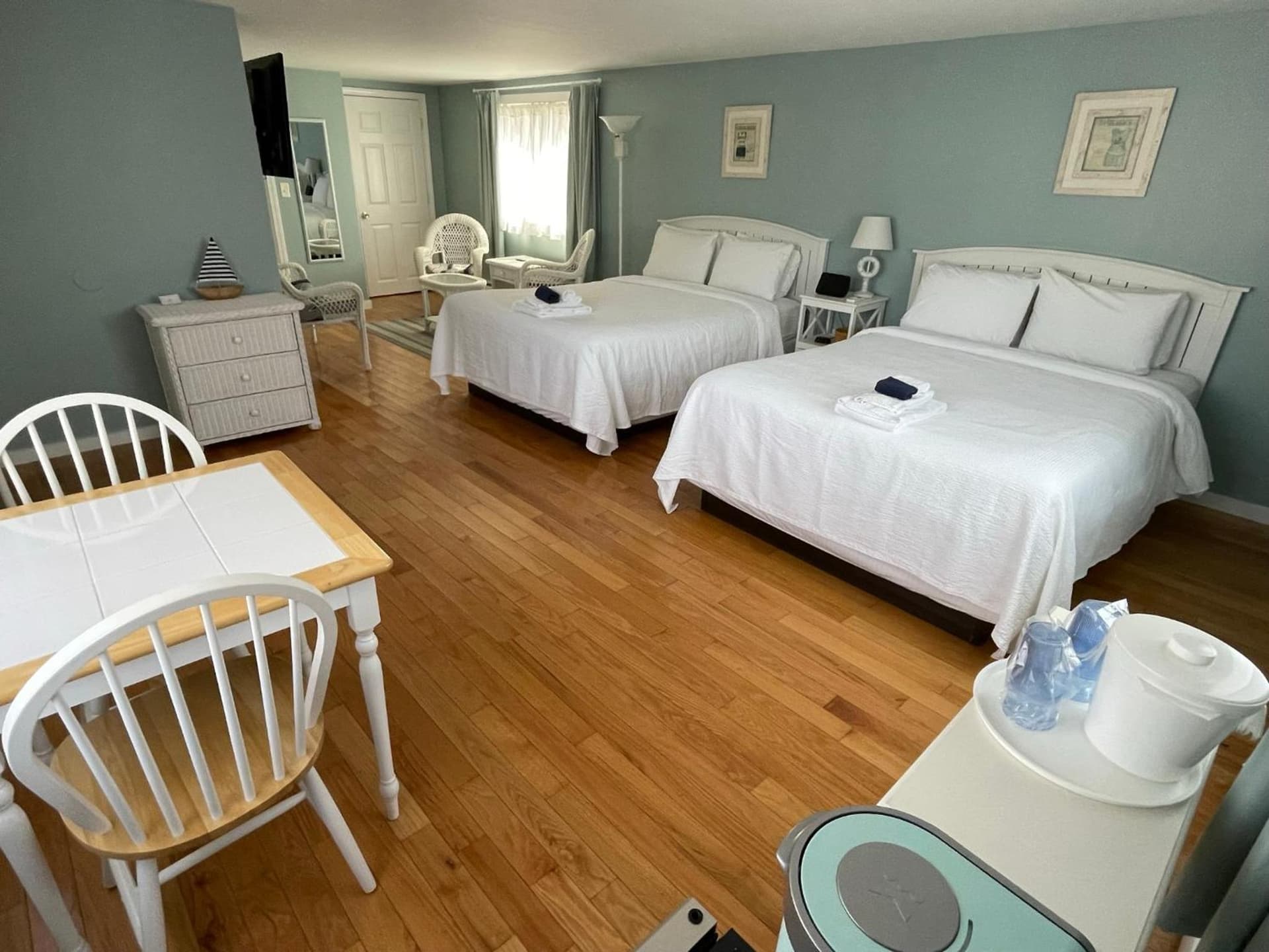 The Escape Inn gallery photo in South Yarmouth, MA — image 99