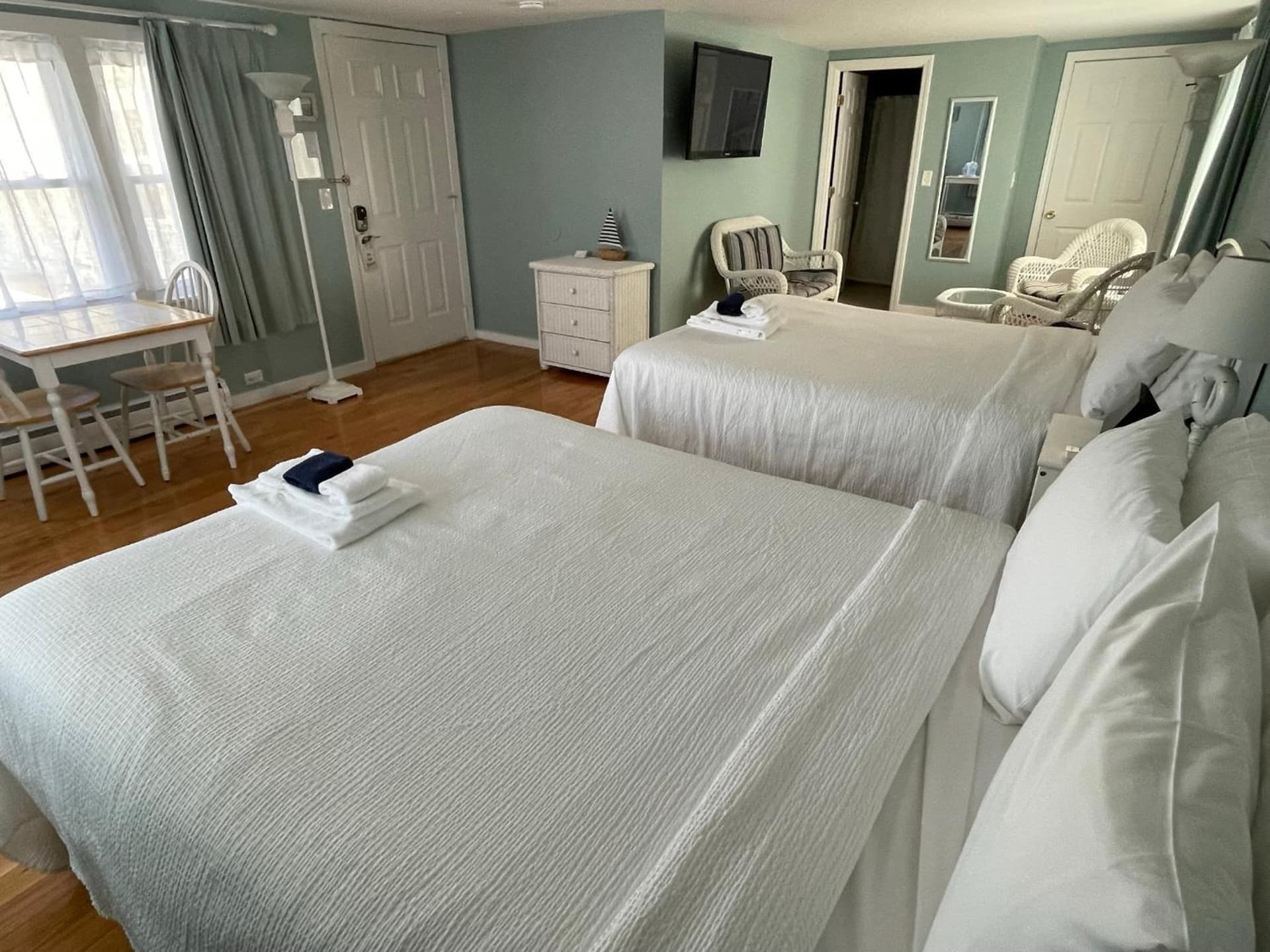The Escape Inn gallery photo in South Yarmouth, MA — image 112