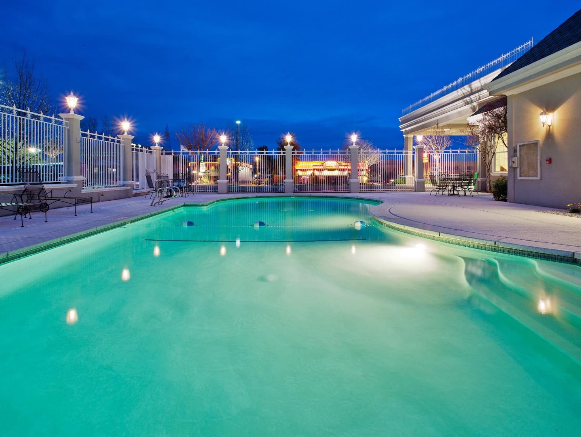 Holiday Inn Redding by IHG gallery photo in Redding, CA — image 15