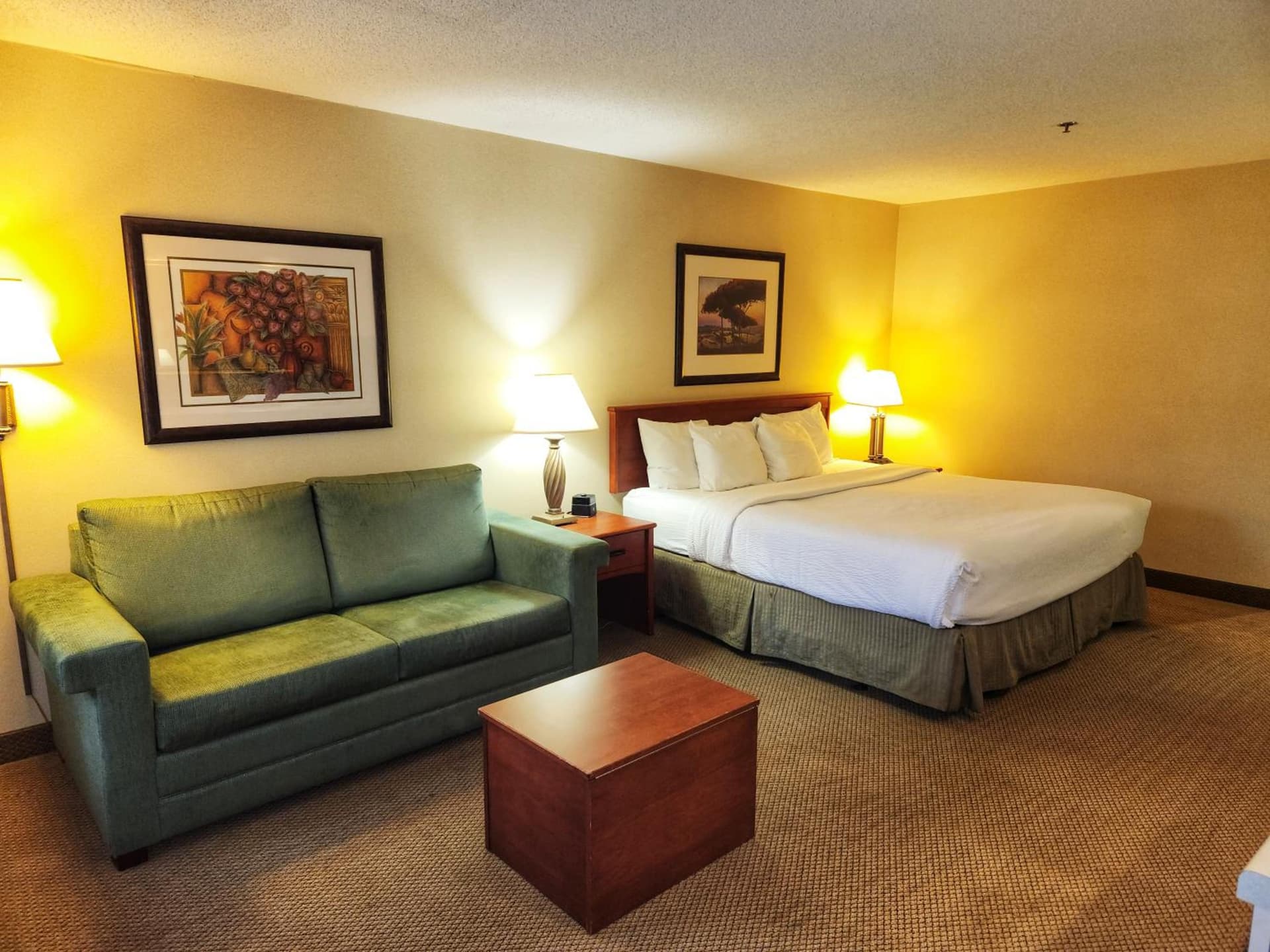 La Quinta by Wyndham Appleton College Avenue gallery photo in Appleton, WI — image 50