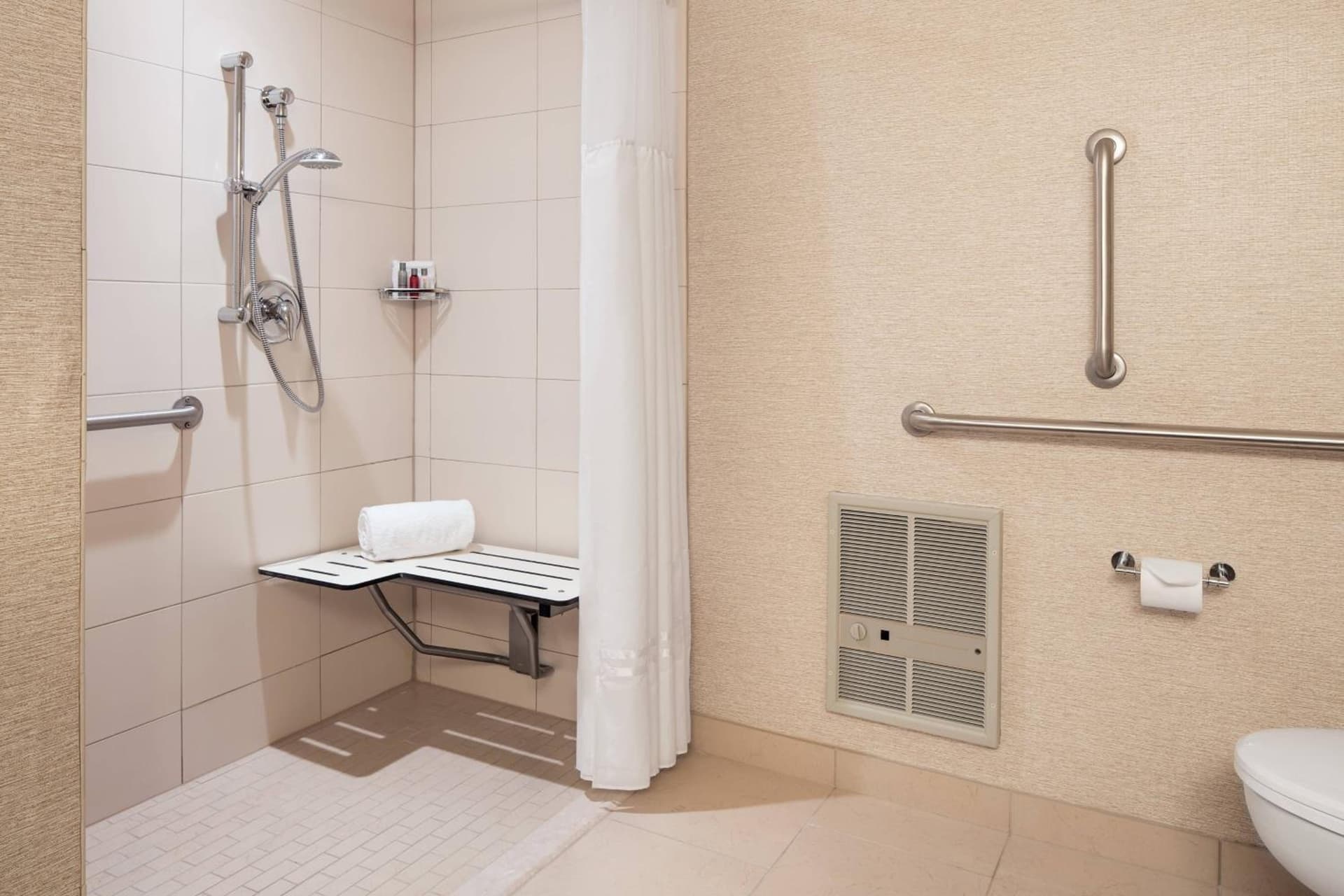 Chicago Marriott Naperville gallery photo in Naperville, IL — image 45