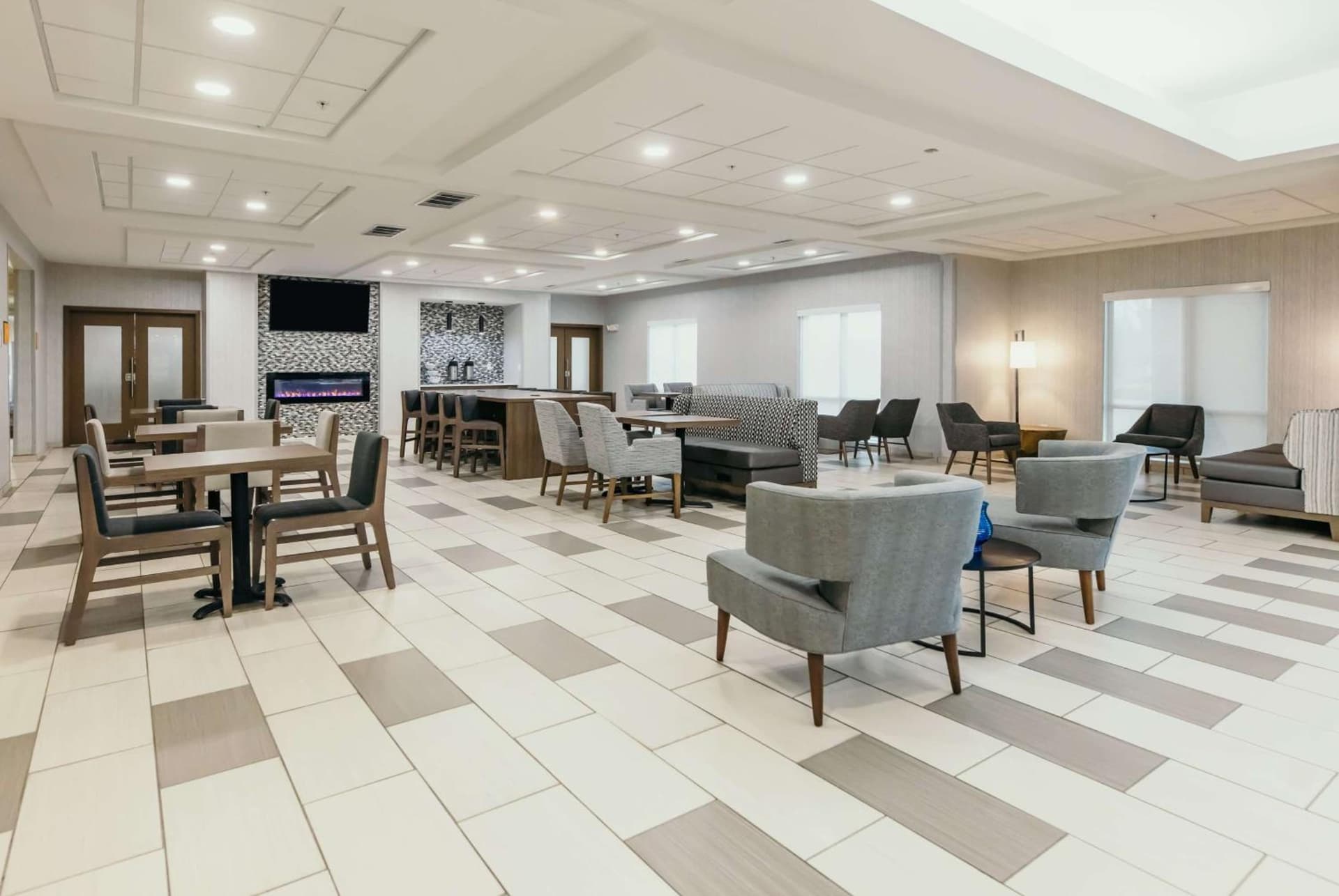 La Quinta Inn & Suites by Wyndham Ankeny IA - Des Moines IA gallery photo in Ankeny, IA — image 11